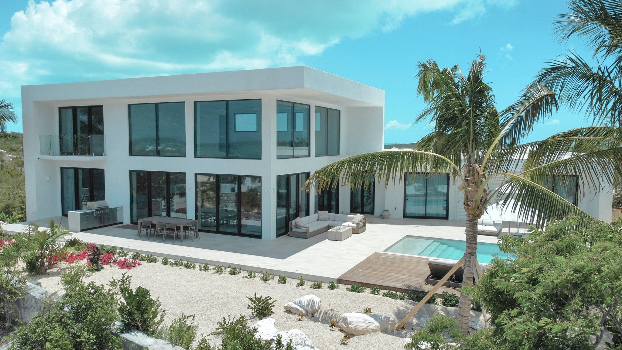 Villa Lucayan Providenciales: Luxury 4-Bedroom Villa with Seaviews and Private Pool, Turks and Caicos