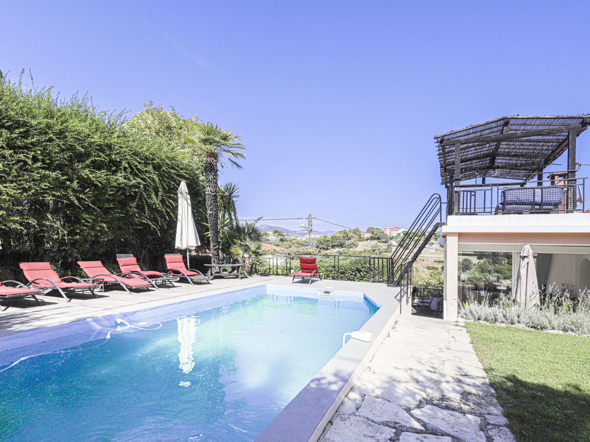Villa Magnan Nice: Stunning 5-Bedroom Villa with Private Pool and Panoramic Sea Views in the French Riviera