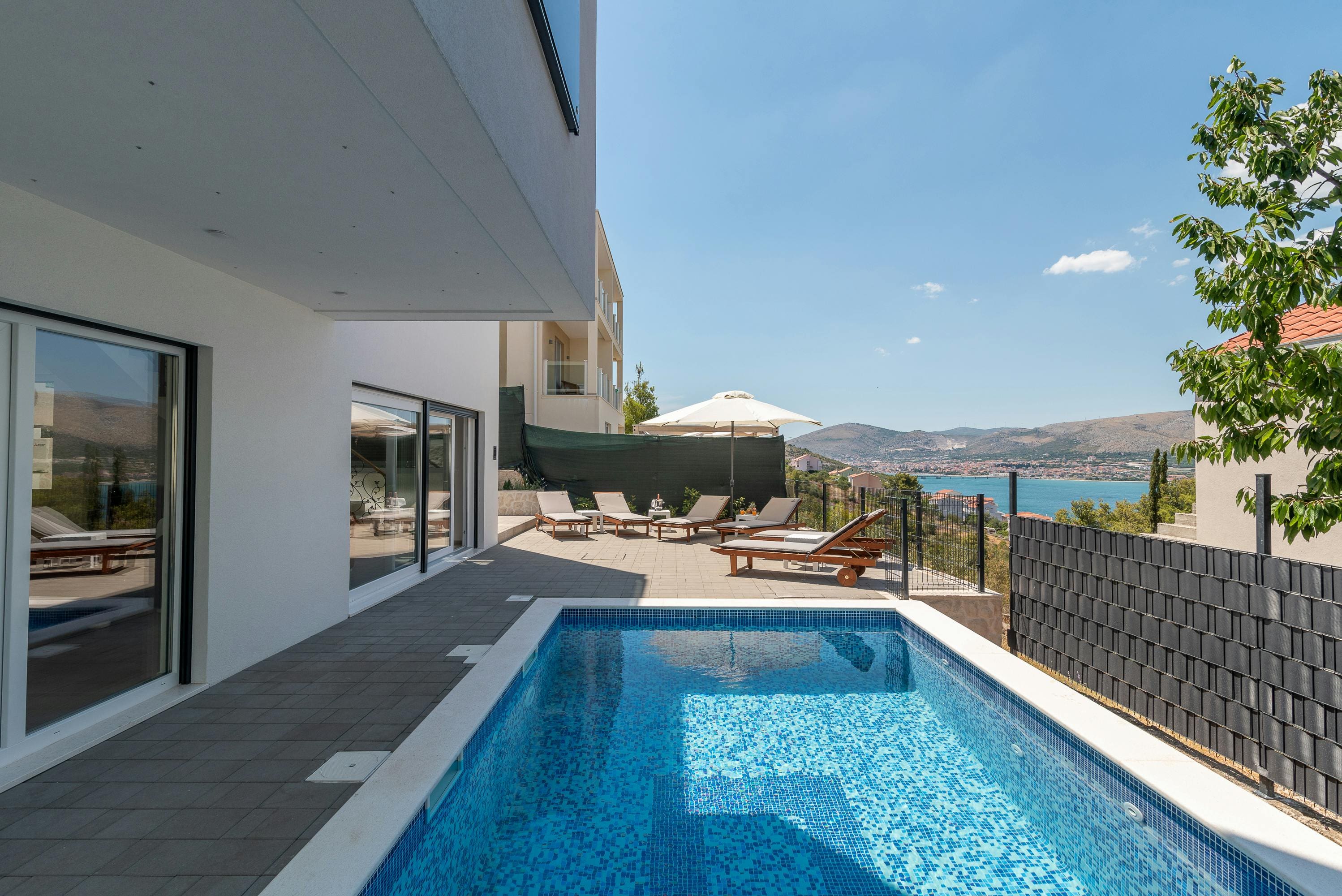 Villa Marjan Split Split 5: Luxury 4-Bedroom Villa with Sea Views and Pool, Split