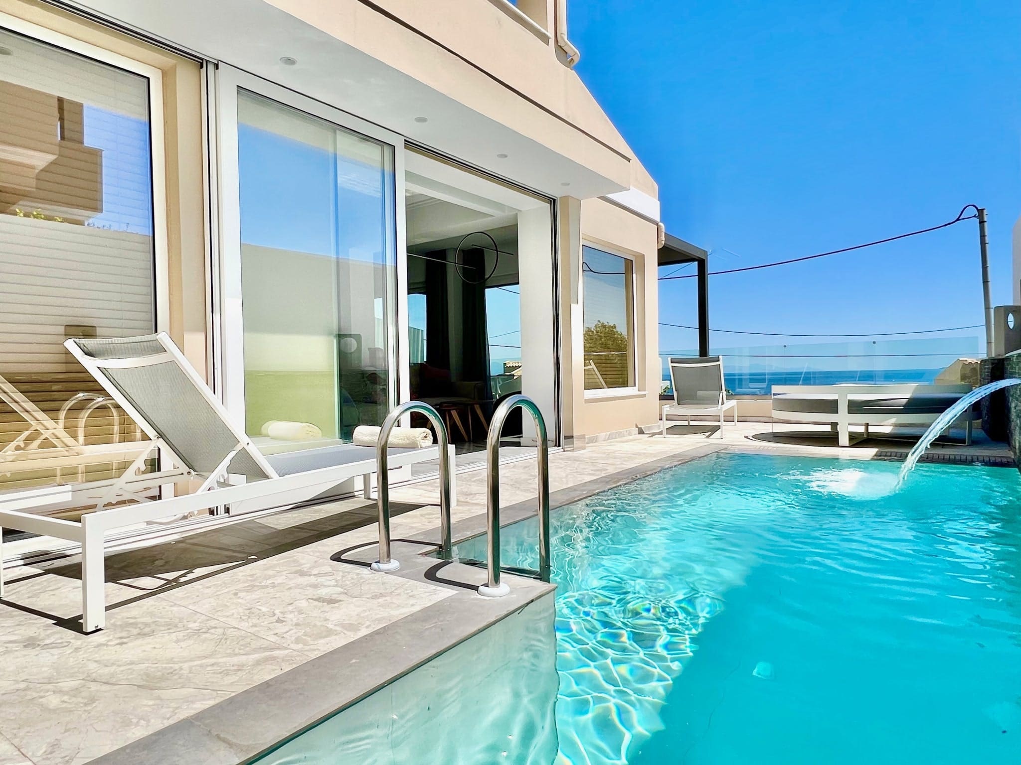 Villa Mavrades Barbati: Elegant 3-Bedroom Apartment Rental with Private Pool and Sea Views, Barbati