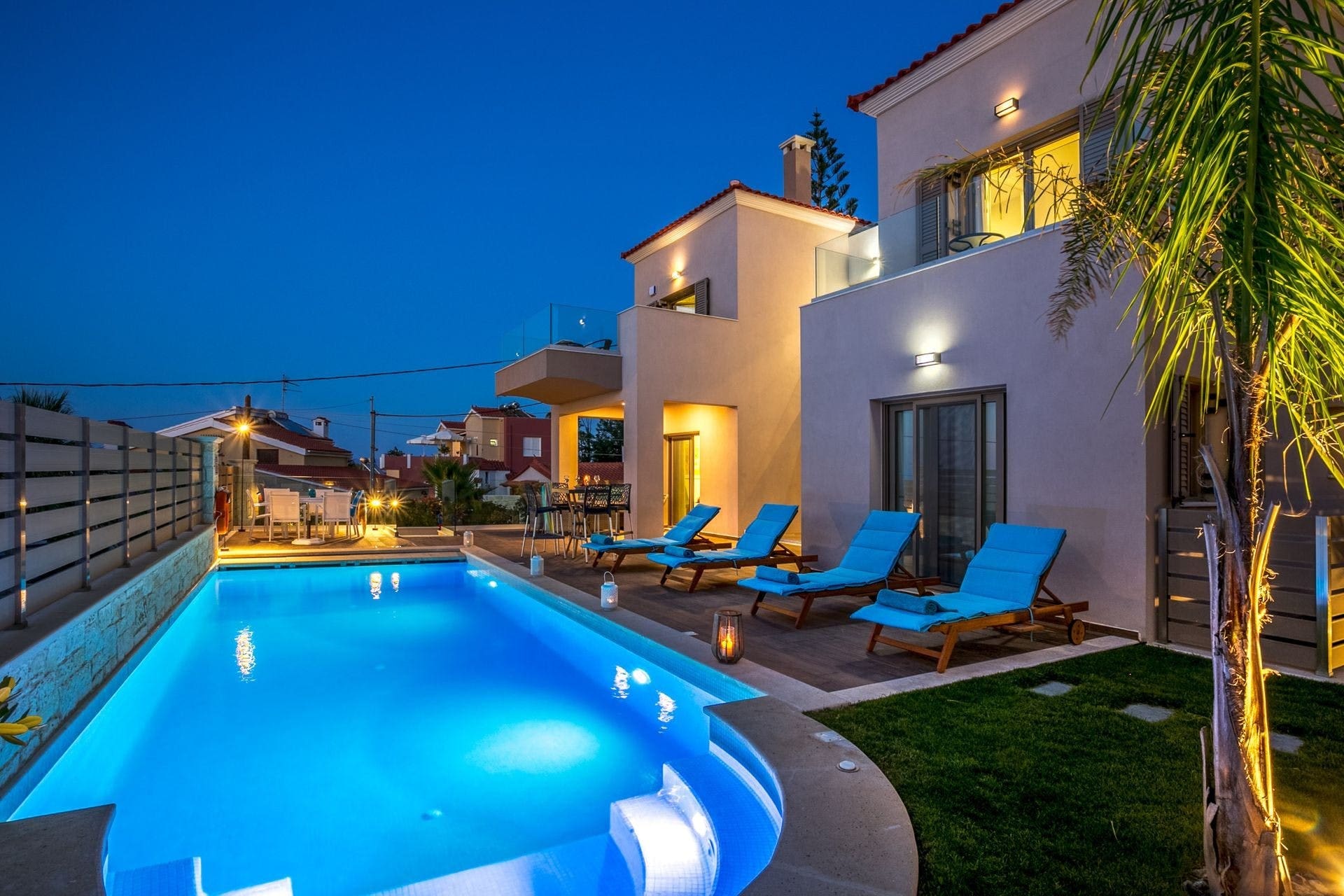 Villa Meltemi Agia Marina Agia Marina 10: Spacious 4-Bedroom Apartment with Pool and Sea View, Agia Marina