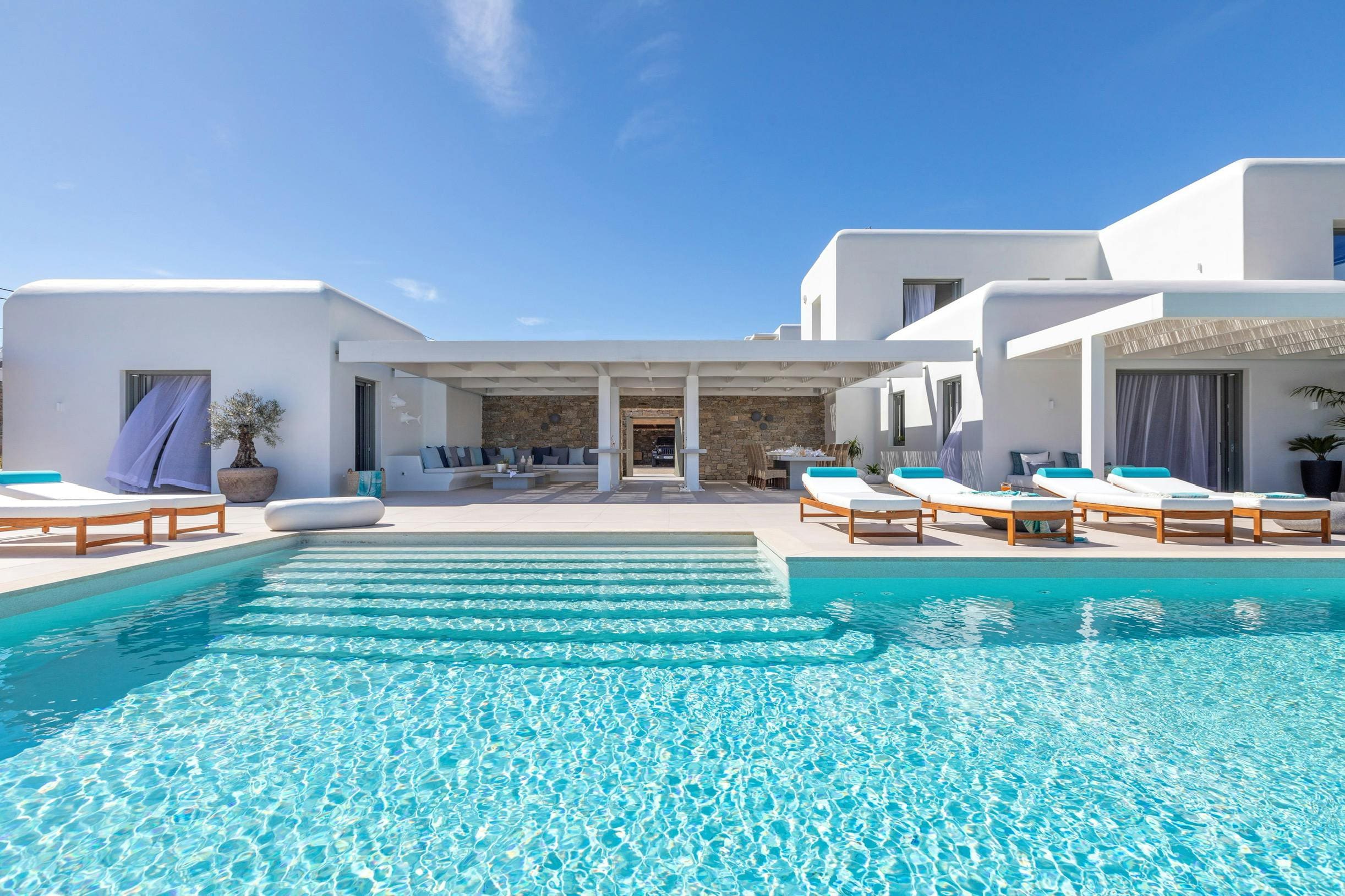 Villa Meltemi Agios Agios Ioannis: 8-Bedroom Luxury Villa with Infinity Pool and Sea Views, Mykonos