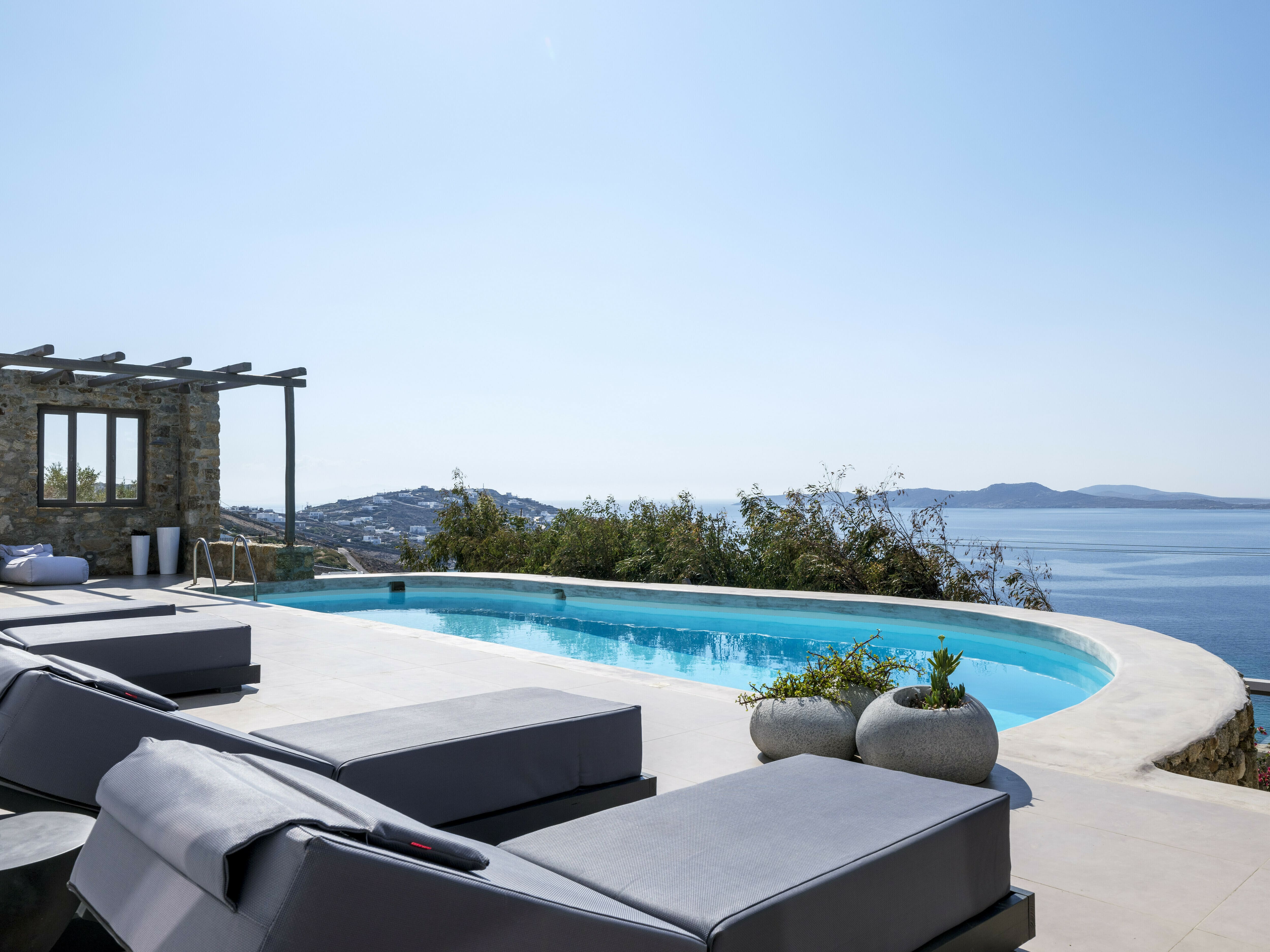 Villa Meltemi Agios Ioannis Agios Ioannis 7: Elegant 6-Bedroom Villa with Pool and Sea Views, Mykonos