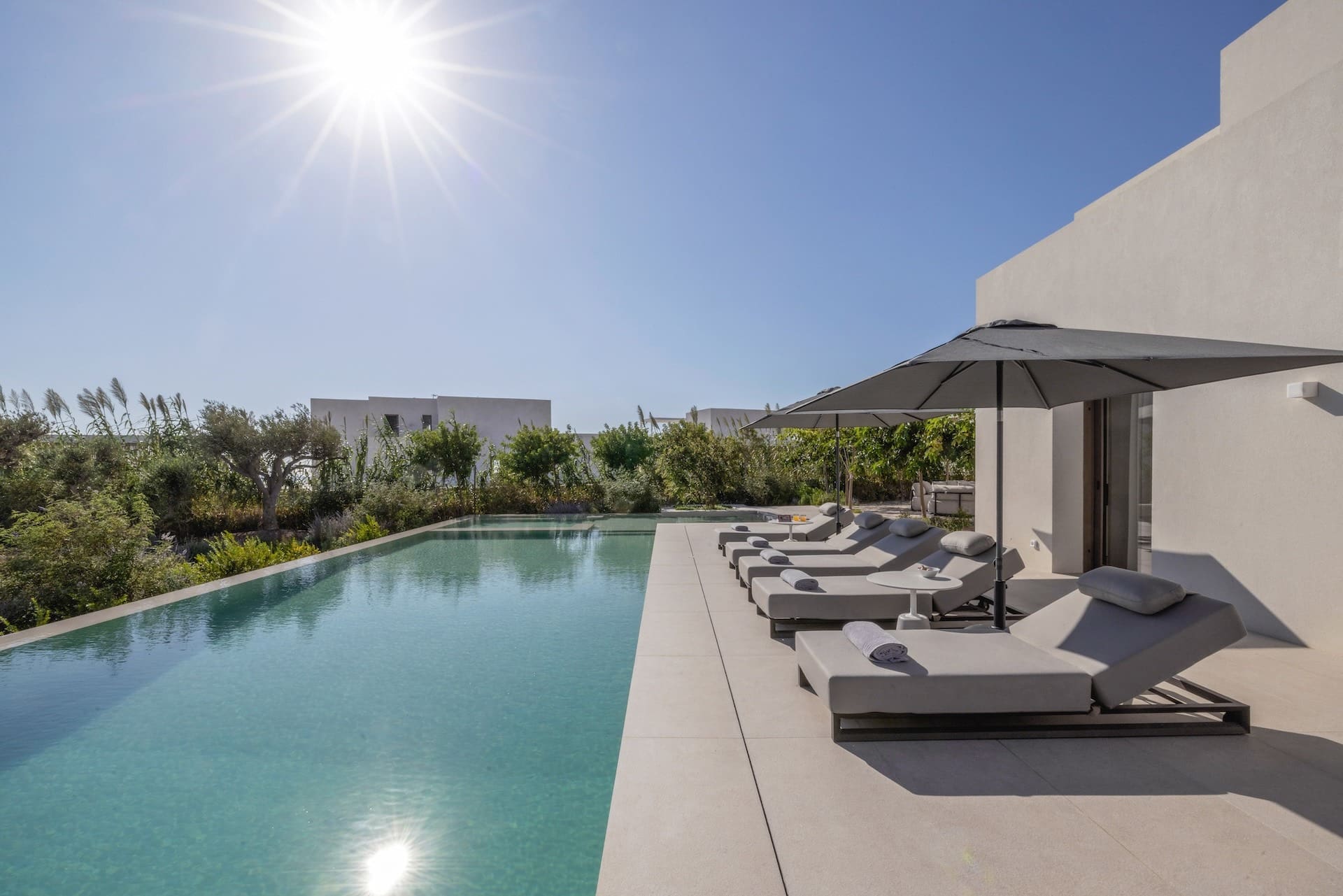 Villa Meltemi Aliki Paros 3: Spacious 5-Bedroom Apartment with Pool and Sea Views, Paros