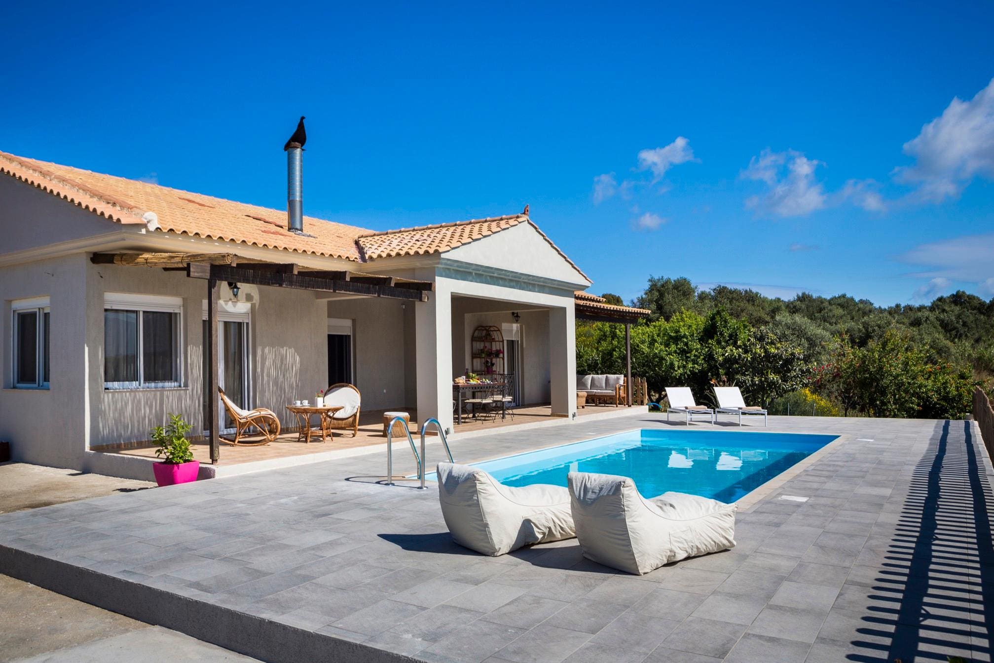 Villa Meltemi Argostoli: Luxury 3-Bedroom Apartment with Seaview and Pool, Argostoli