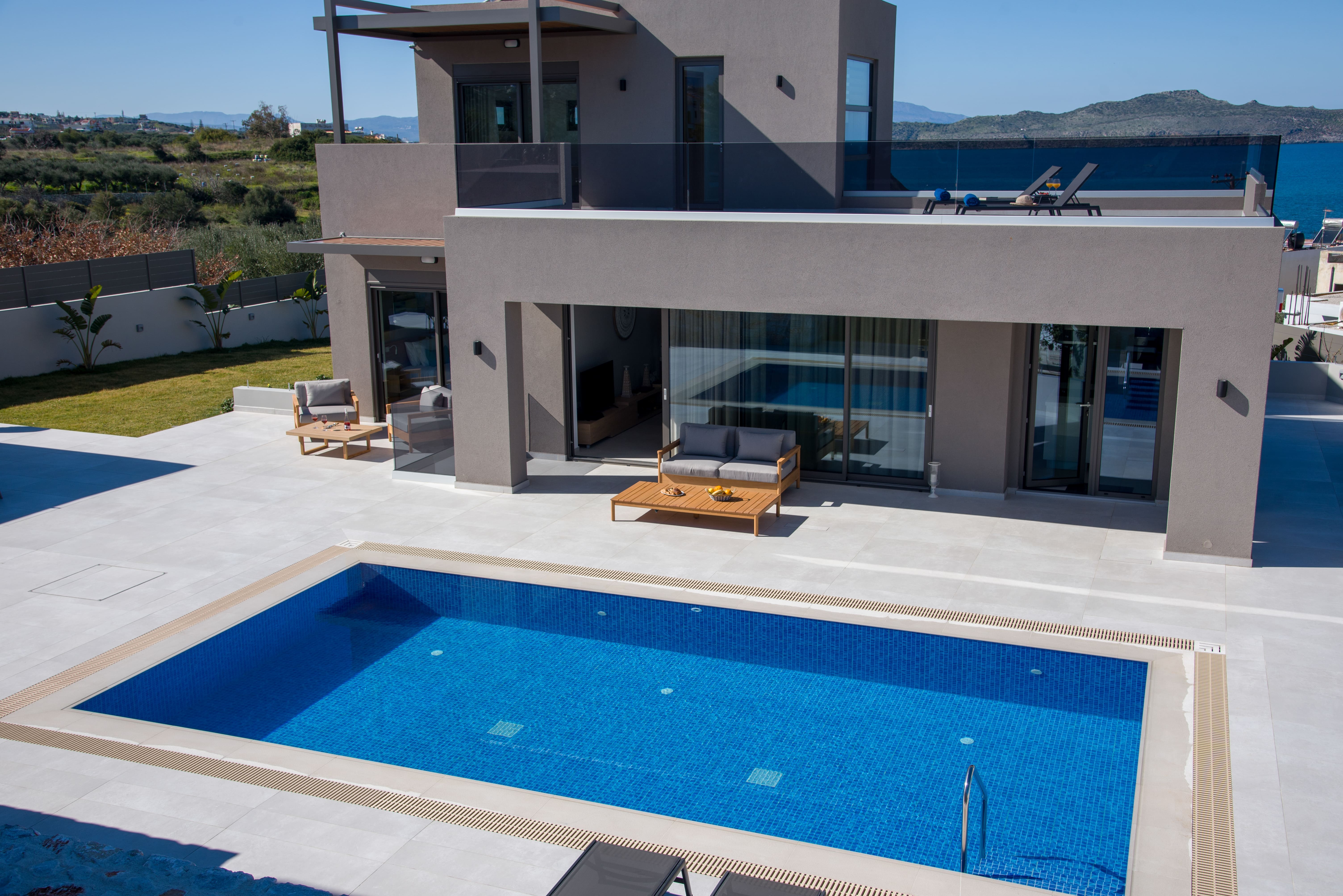 Villa Meltemi Chania Crete 3: Spacious 10-Bedroom Luxury Apartment with Sea View, Crete