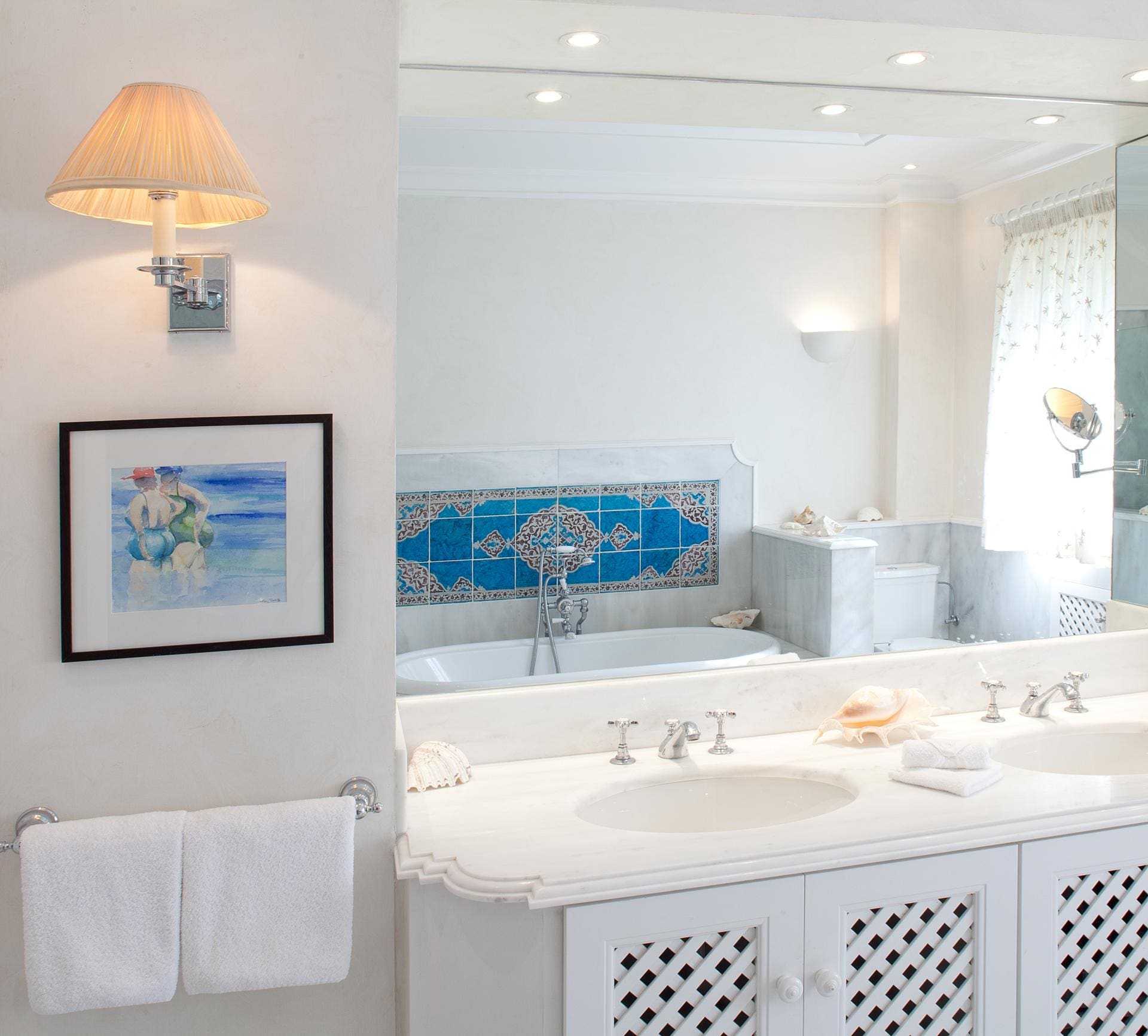 Villa Meltemi Corfu Corfu Town 3: Elegant 9-Bedroom Luxury Apartment with Seaview and Pool, Corfu Town