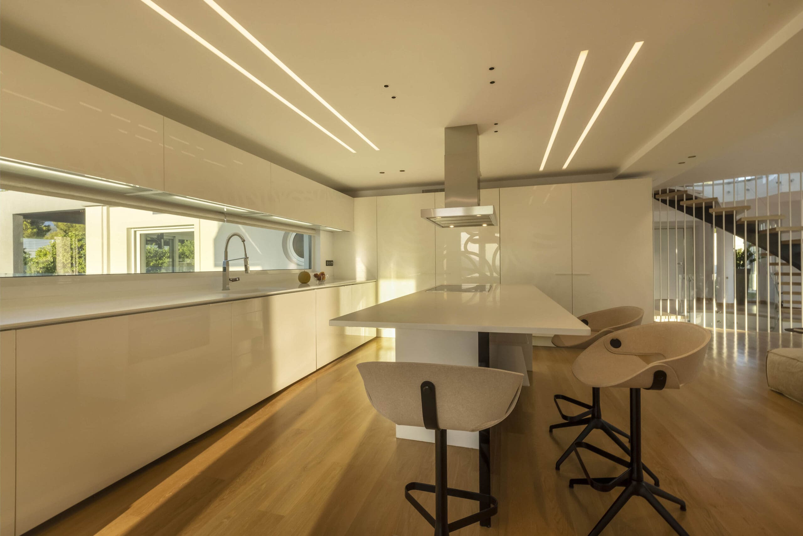 Villa Meltemi Corinthia: Luxury 9-Bedroom Villa with Tennis Court and Seaview, Corinthia