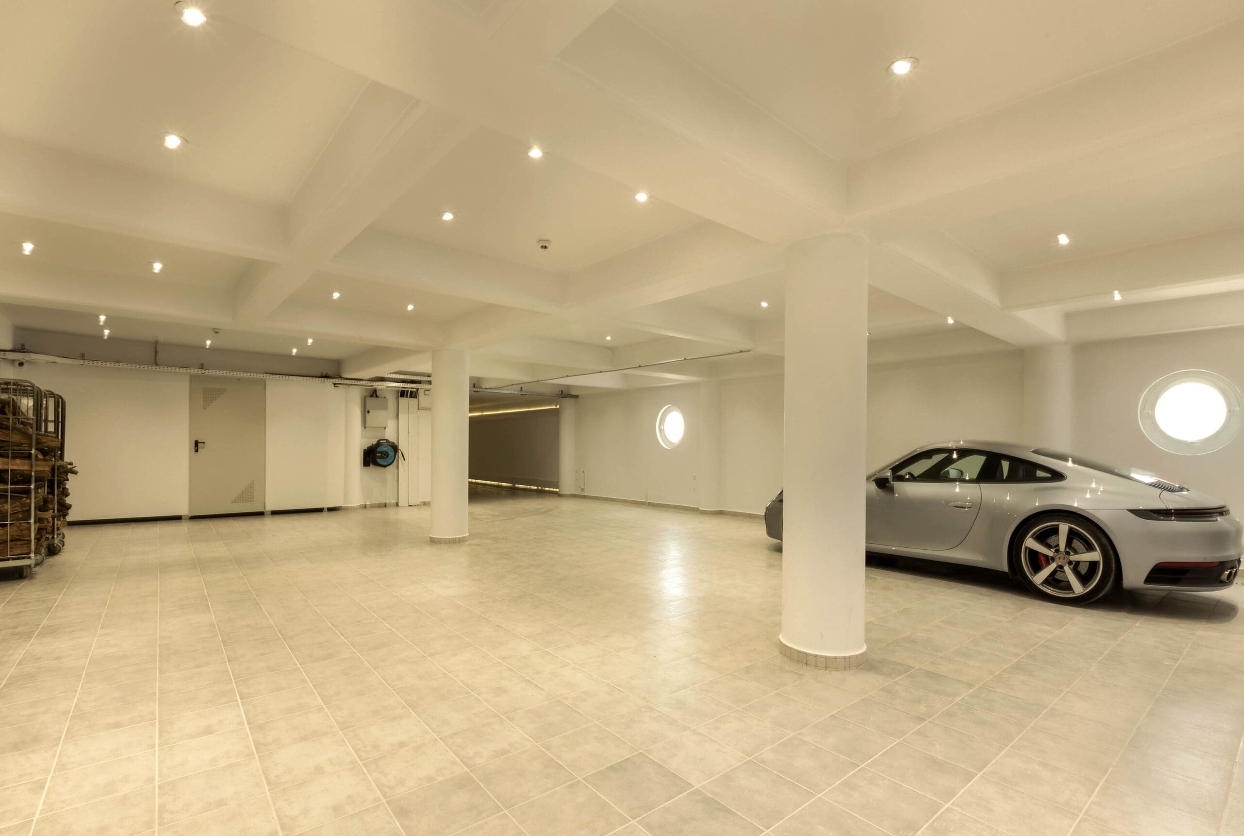 Villa Meltemi Corinthia: Luxury 9-Bedroom Villa with Tennis Court and Seaview, Corinthia