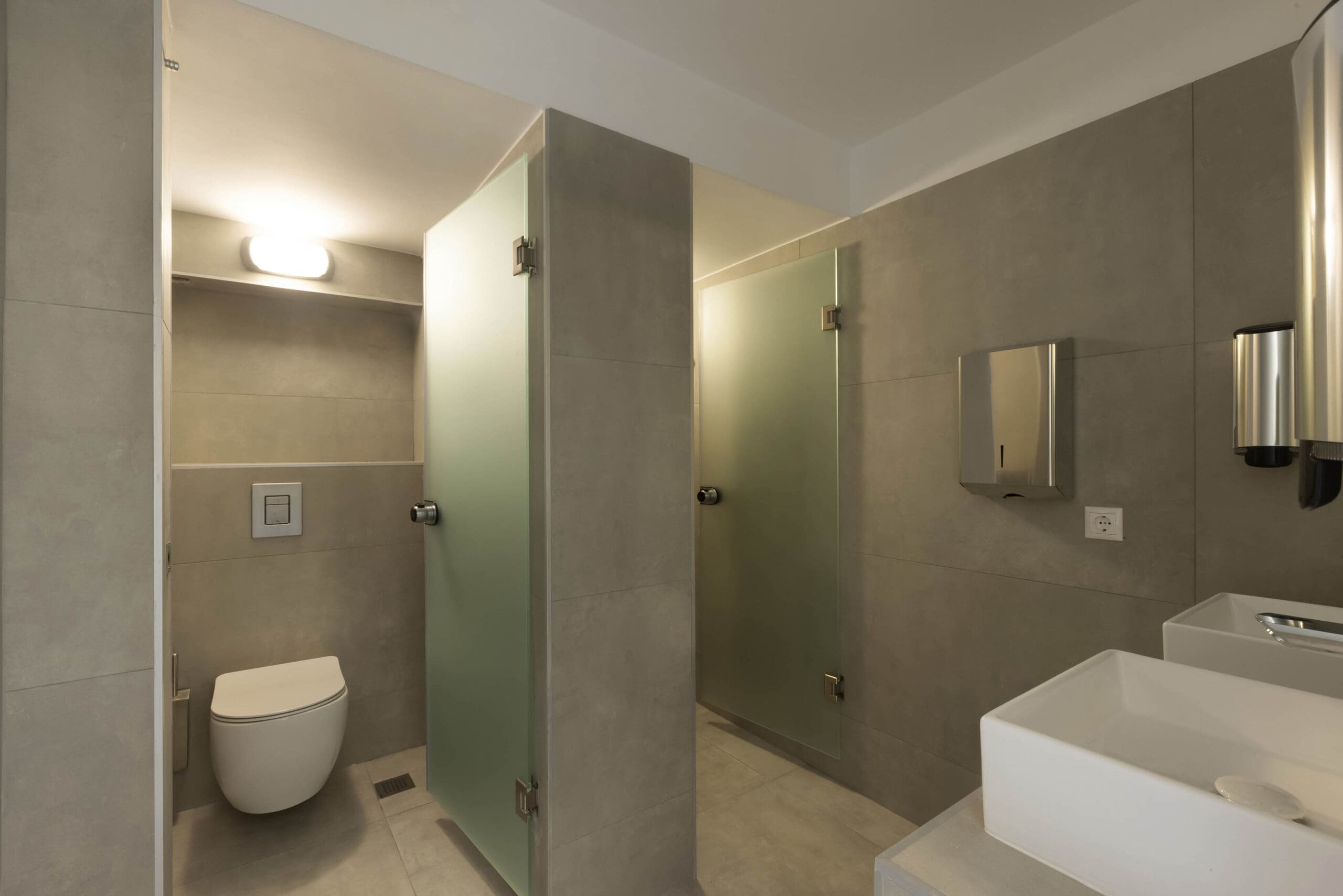 Villa Meltemi Corinthia: Luxury 9-Bedroom Villa with Tennis Court and Seaview, Corinthia