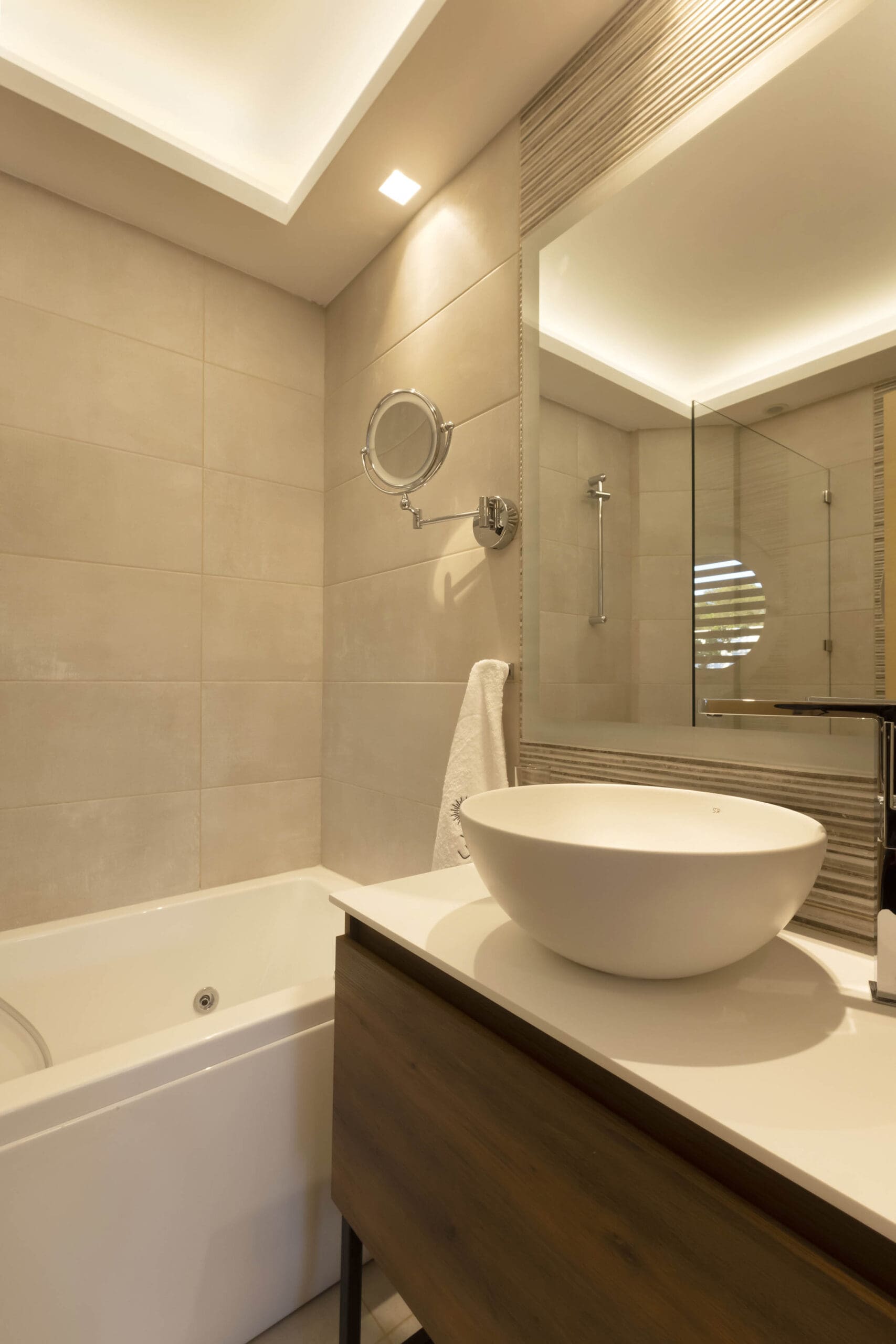 Villa Meltemi Corinthia: Luxury 9-Bedroom Villa with Tennis Court and Seaview, Corinthia