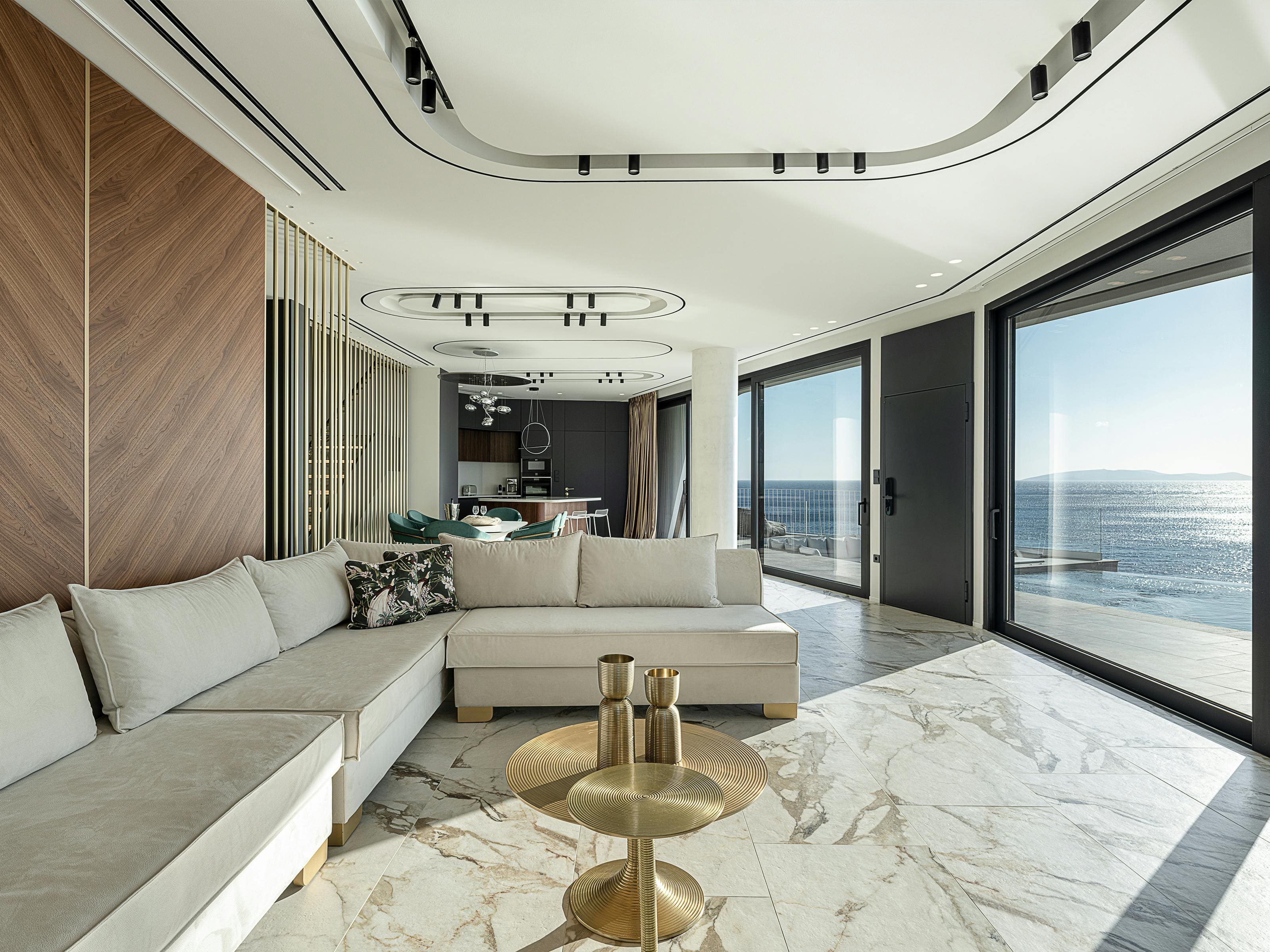 Villa Meltemi Crete Crete 4: 6-Bedroom Beachfront Villa with Pool and Sea Views, Crete