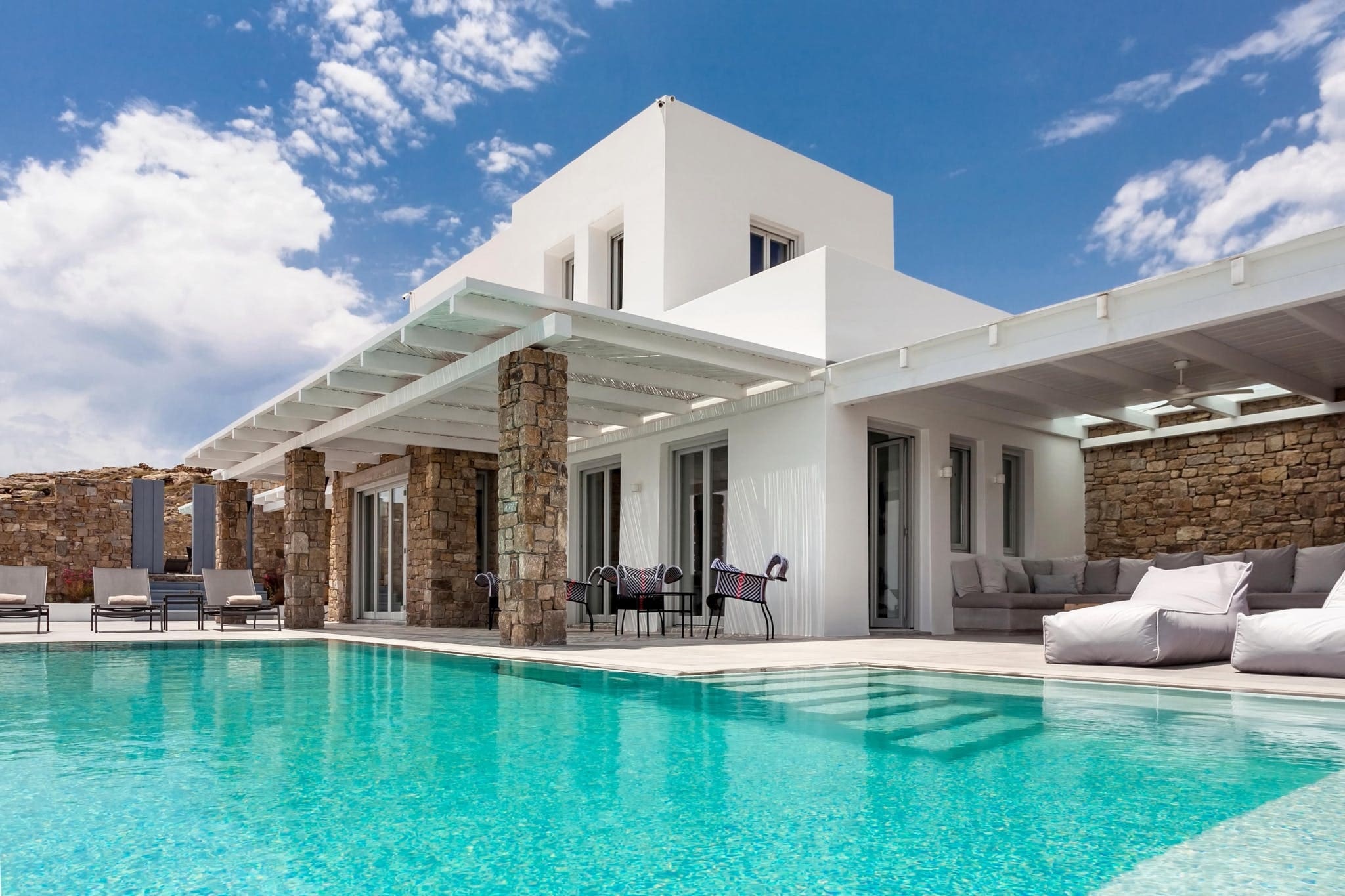 Villa Meltemi Elia Elia 15: Spacious 7-Bedroom Luxury Apartment with Infinity Pool, Mykonos