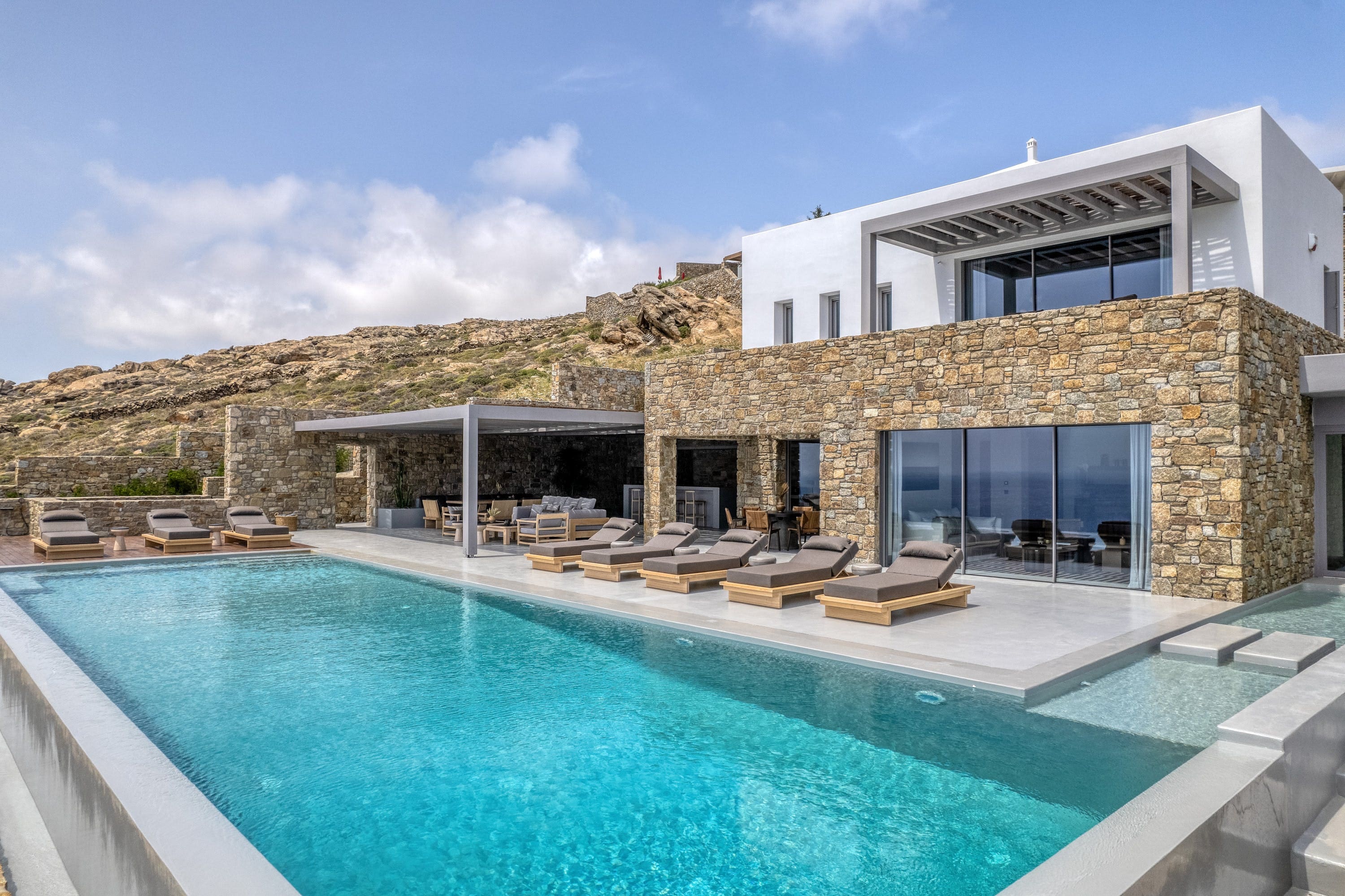 Villa Meltemi Elia Elia 16: Luxury 6-Bedroom Apartment with Seaview and Pool, Mykonos
