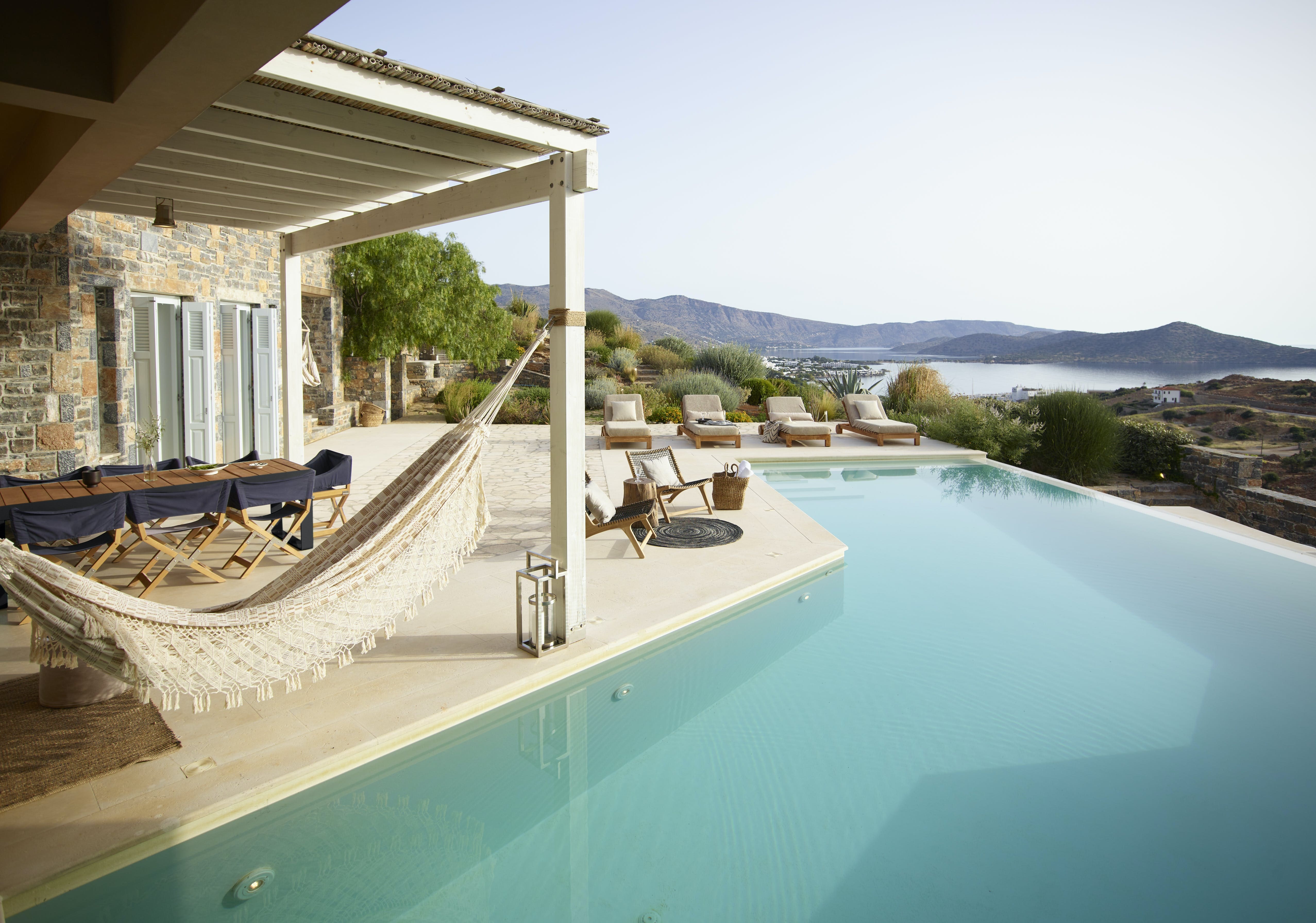 Villa Meltemi Elounda Elounda 10: 8-Bedroom Luxury Apartment with Sea Views and Pool, Elounda