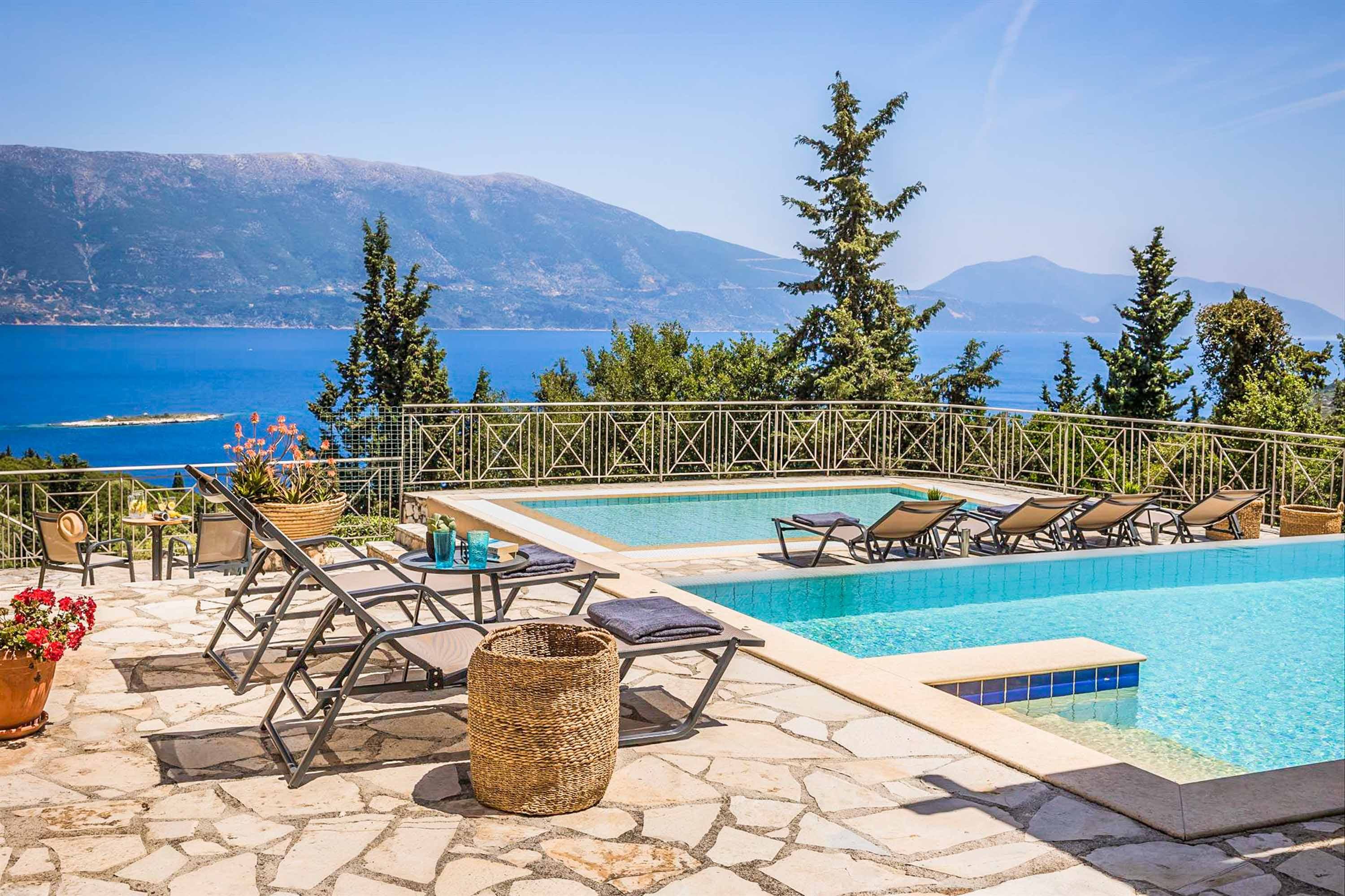 Villa Meltemi Fiscardo: 5-Bedroom Luxury Apartment with Seaview and Pool, Kefallonia