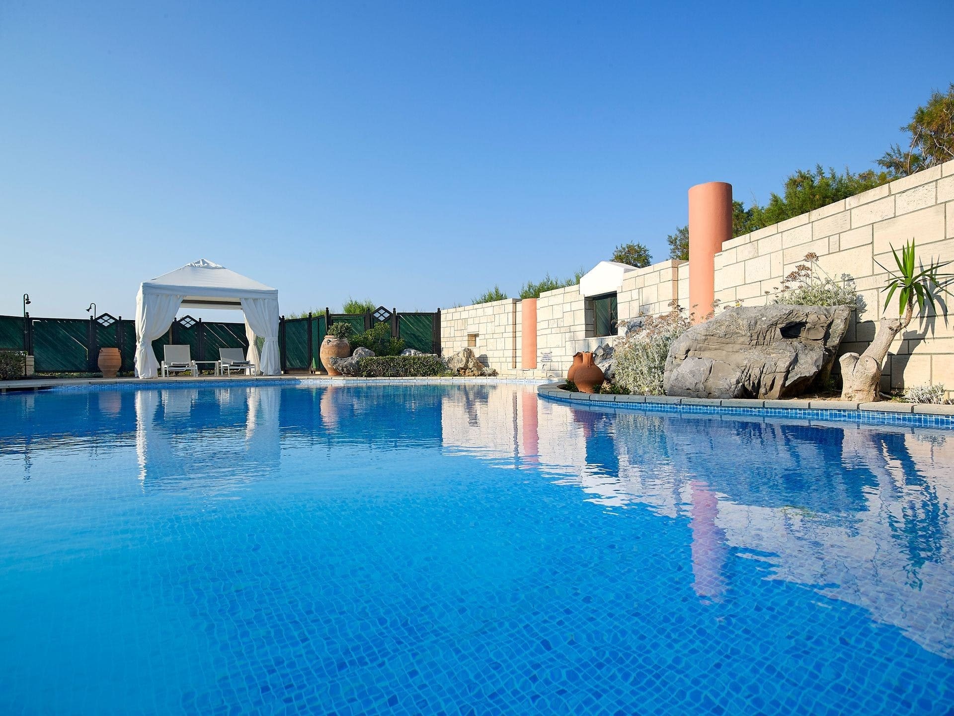 Villa Meltemi Heraklion Greece: Luxury 3-Bedroom Apartment with Sauna and Seaview, Crete