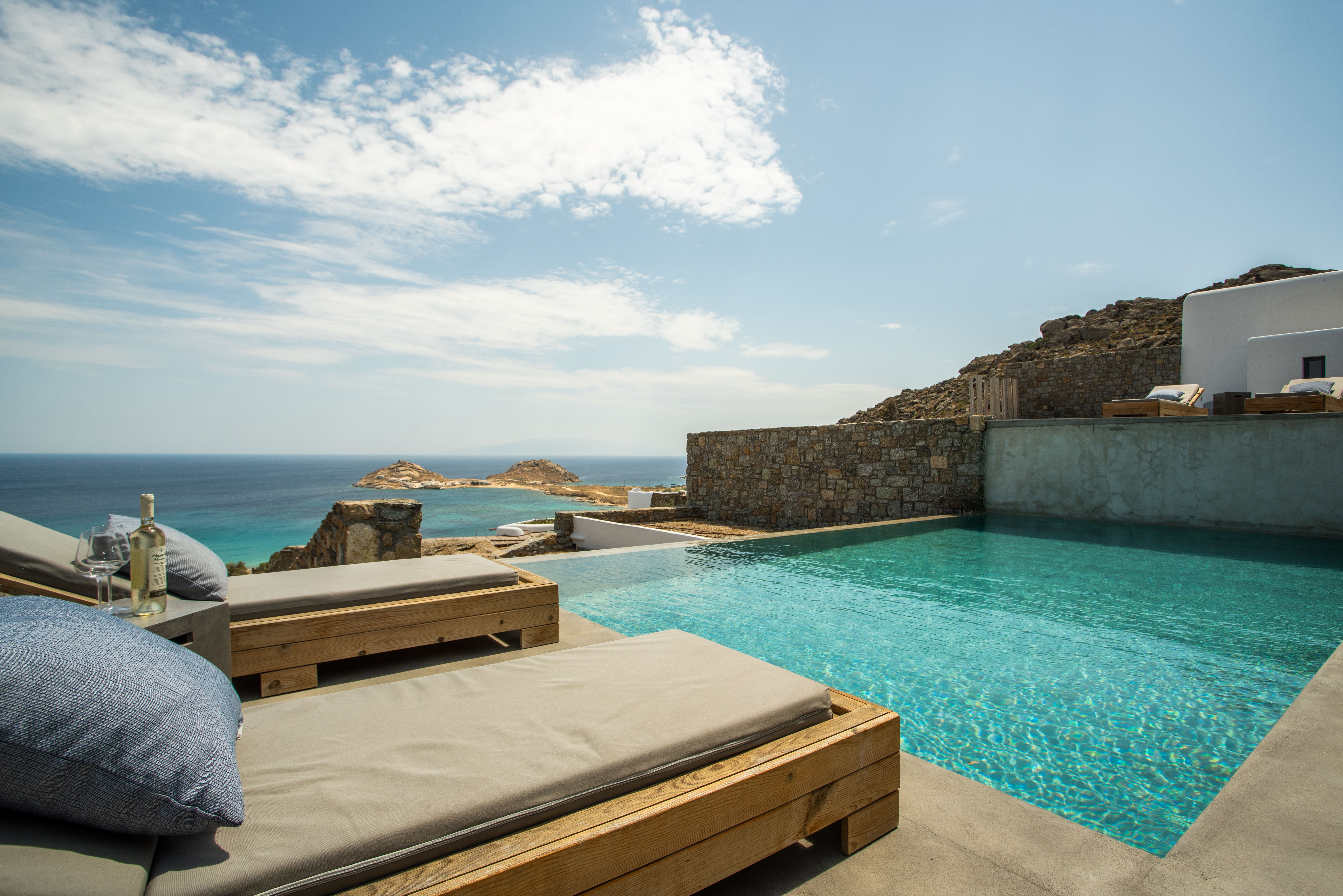 Villa Meltemi Kalafati Kalafati 24: Elegant 4-Bedroom Apartment with Pool and Sea Views, Mykonos