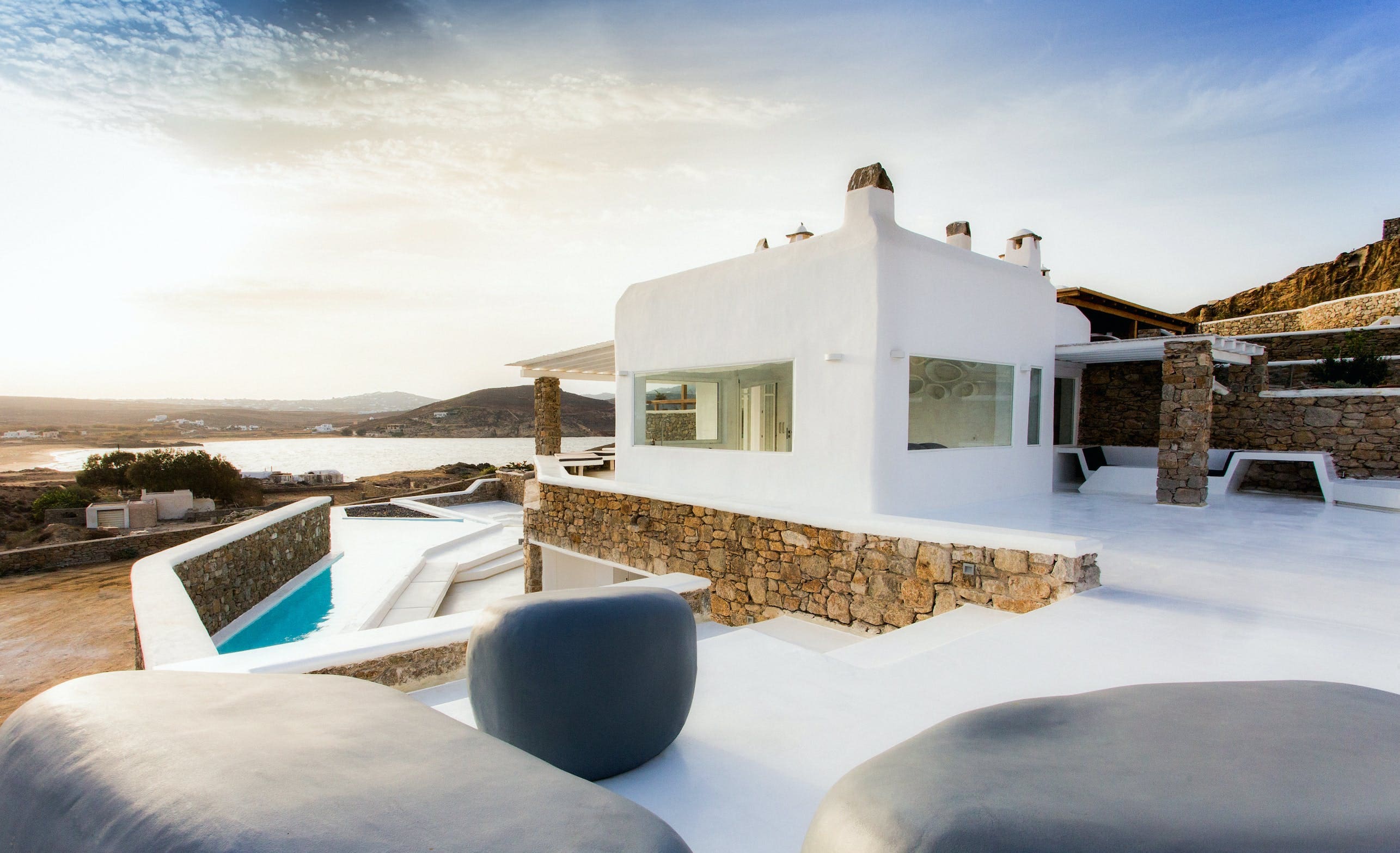 Villa Meltemi Kalafati: Luxury 4-Bedroom Beachfront Apartment with Pool, Mykonos