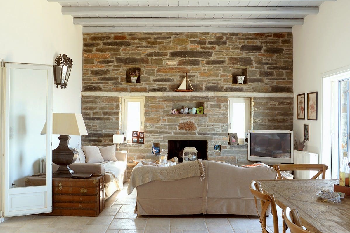 Villa Meltemi Kea Kea 13: Elegant 5-Bedroom Apartment with Pool and Sea Views, Kea