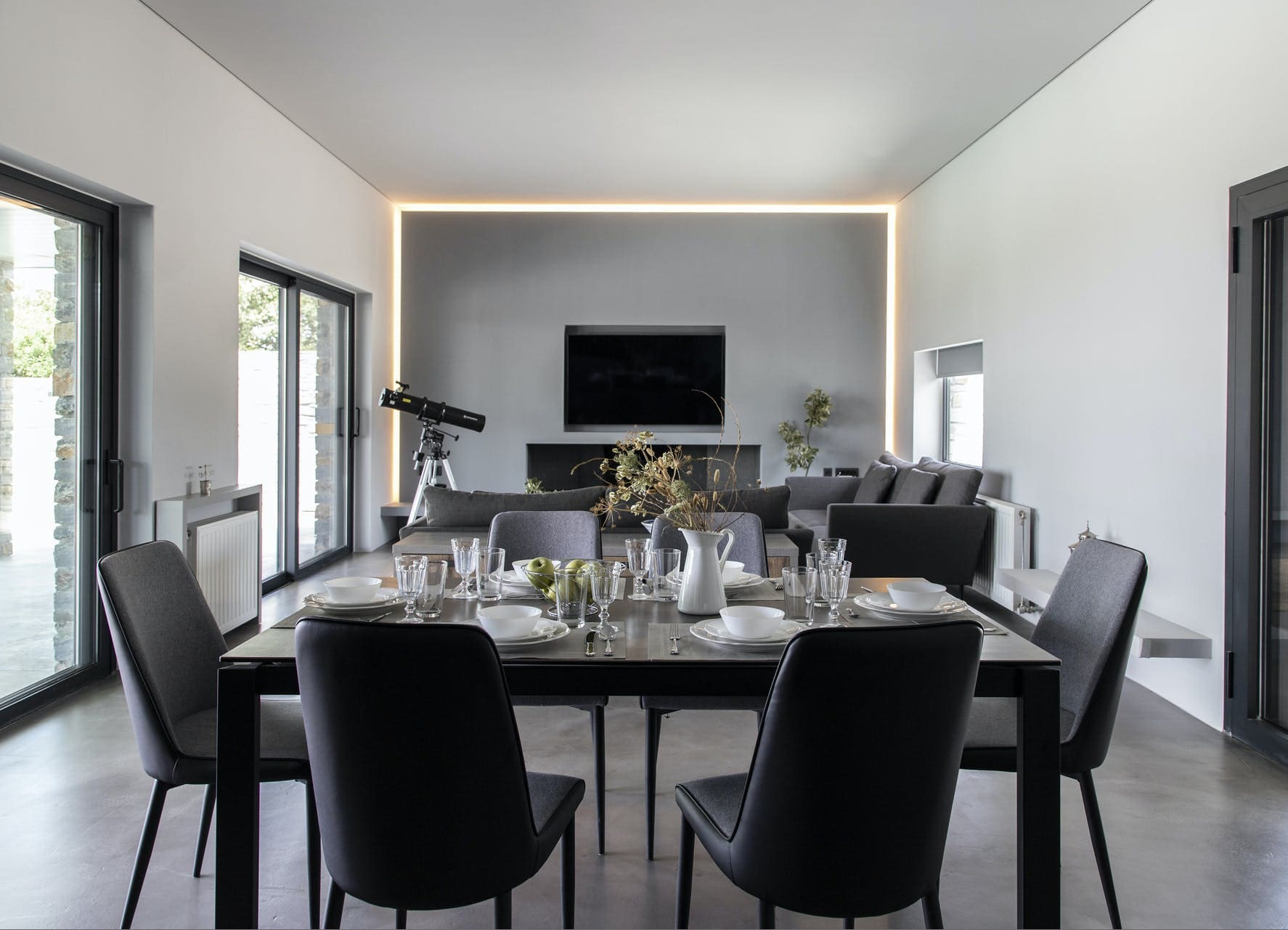 Villa Meltemi Kea Kea 21: Spacious 5-Bedroom Luxury Apartment with Seaview and Pool, Kea