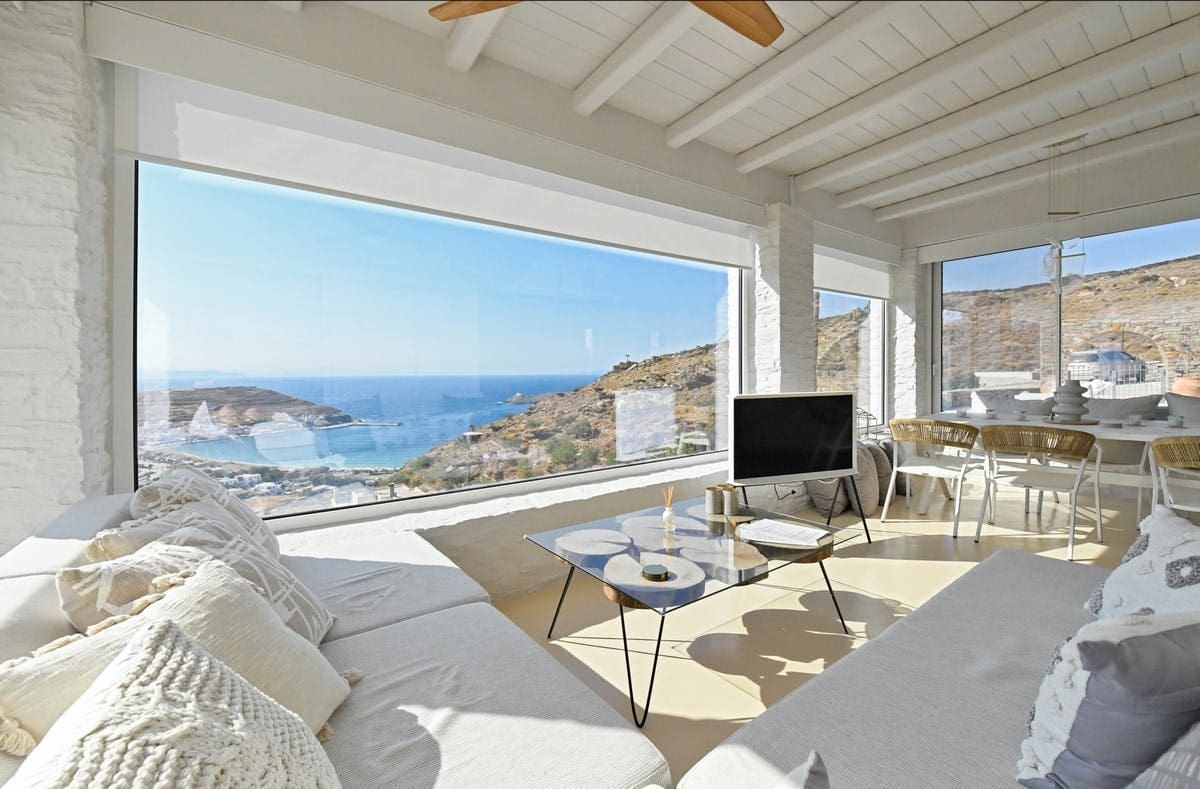Villa Meltemi Kea Kea: Spacious 4-Bedroom Apartment with Sea Views, Kea