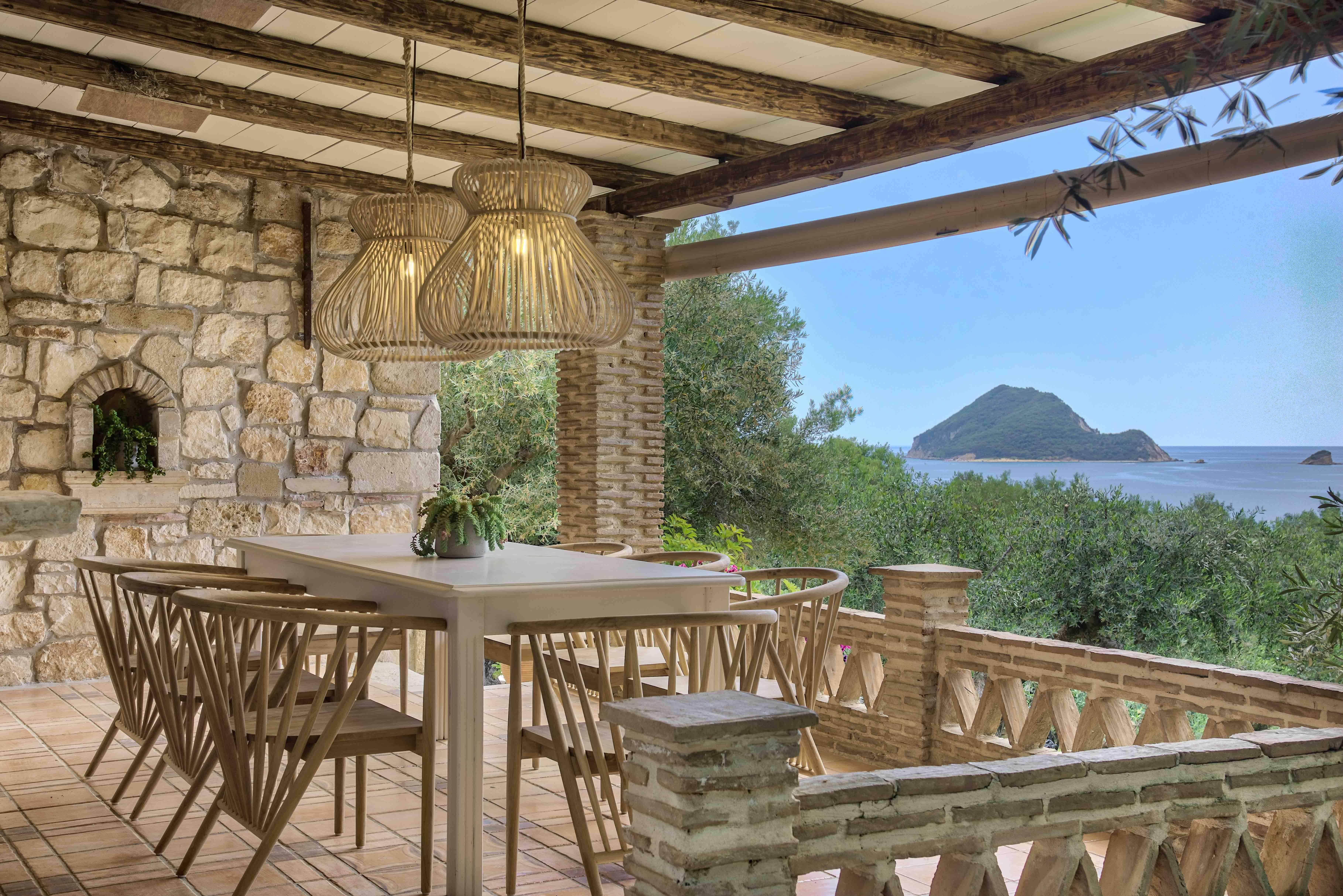 Villa Meltemi Keri: Luxury 3-Bedroom Apartment with Seaview and Pool, Keri Zakynthos