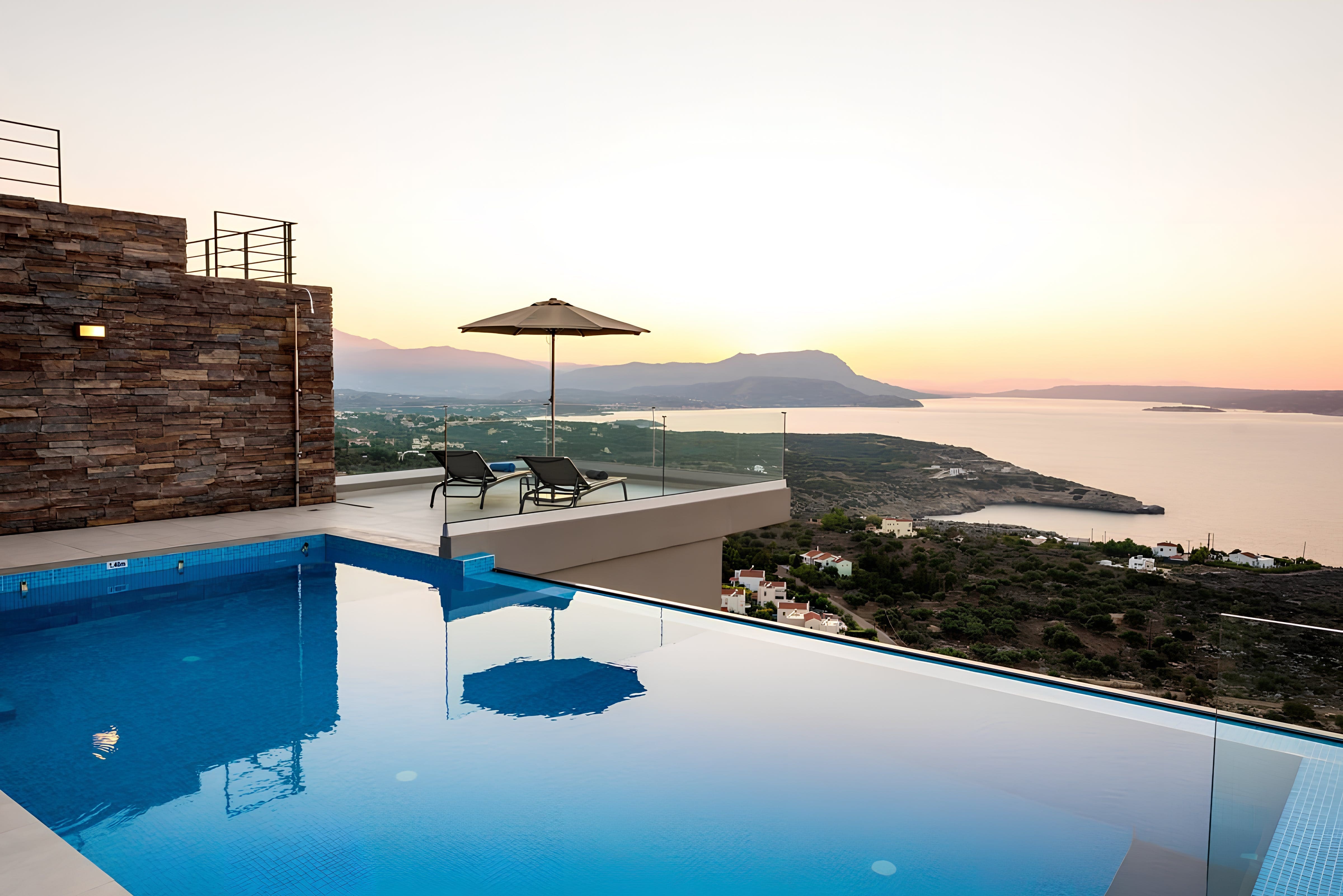 Villa Meltemi Kokkino Kokkino Chorio 8: Luxury 4-Bedroom Villa with Infinity Pool and Sea Views, Kokkino Chorio