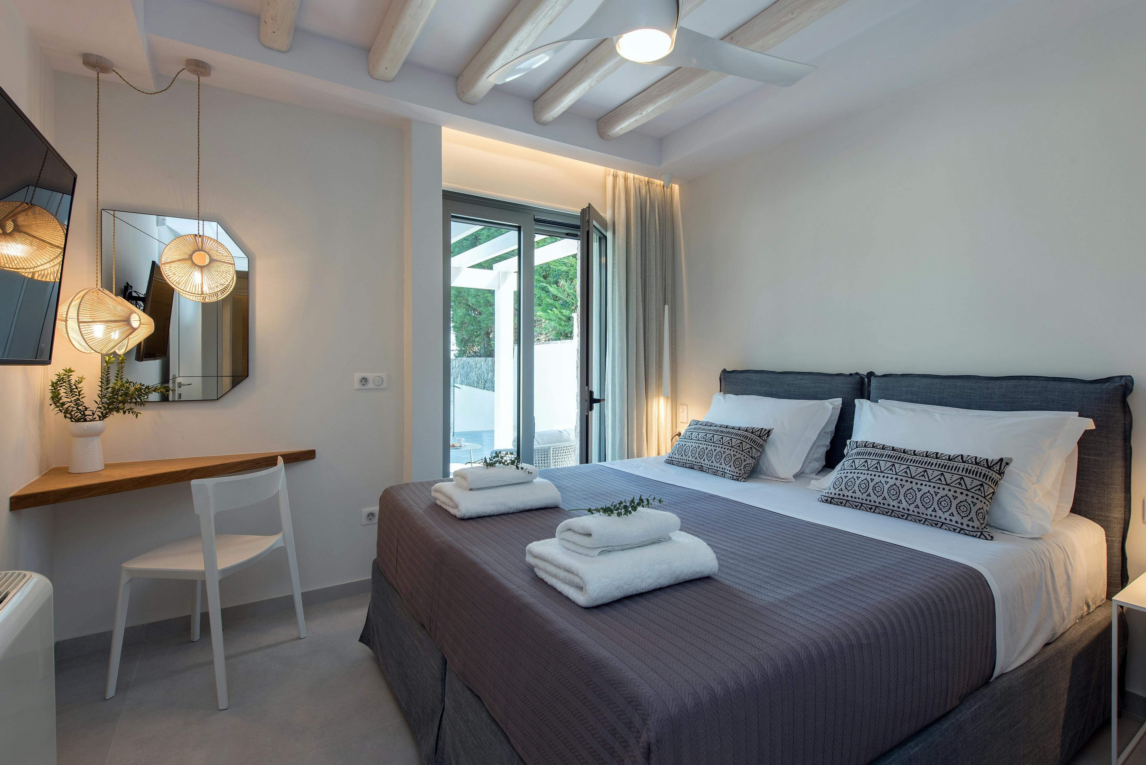 Villa Meltemi Kommeno: Luxury 4-Bedroom Villa with Private Pool and Sea Views, Corfu