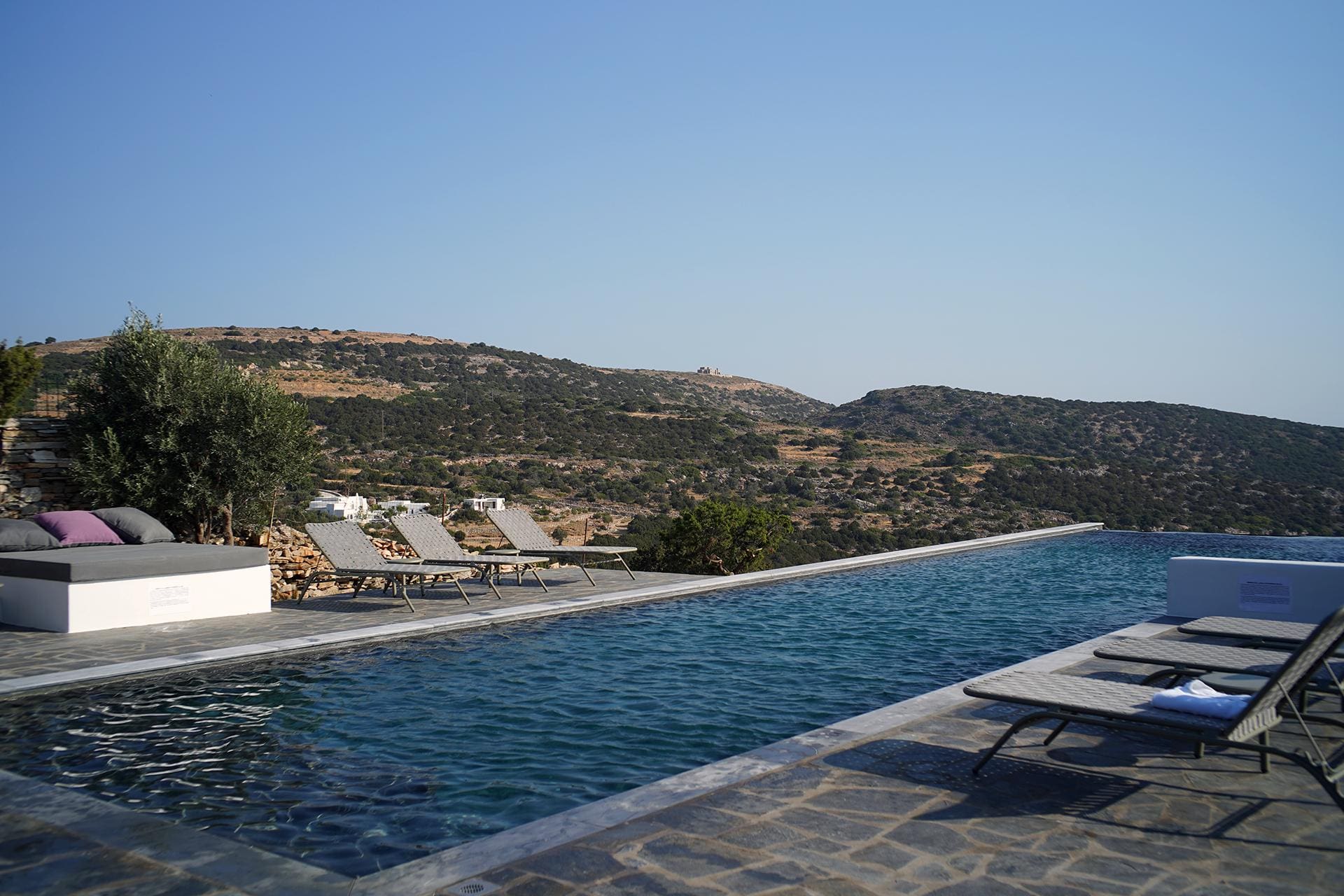 Villa Meltemi Kostos: Luxurious 5-Bedroom Apartment with Infinity Pool and Seaview, Paros