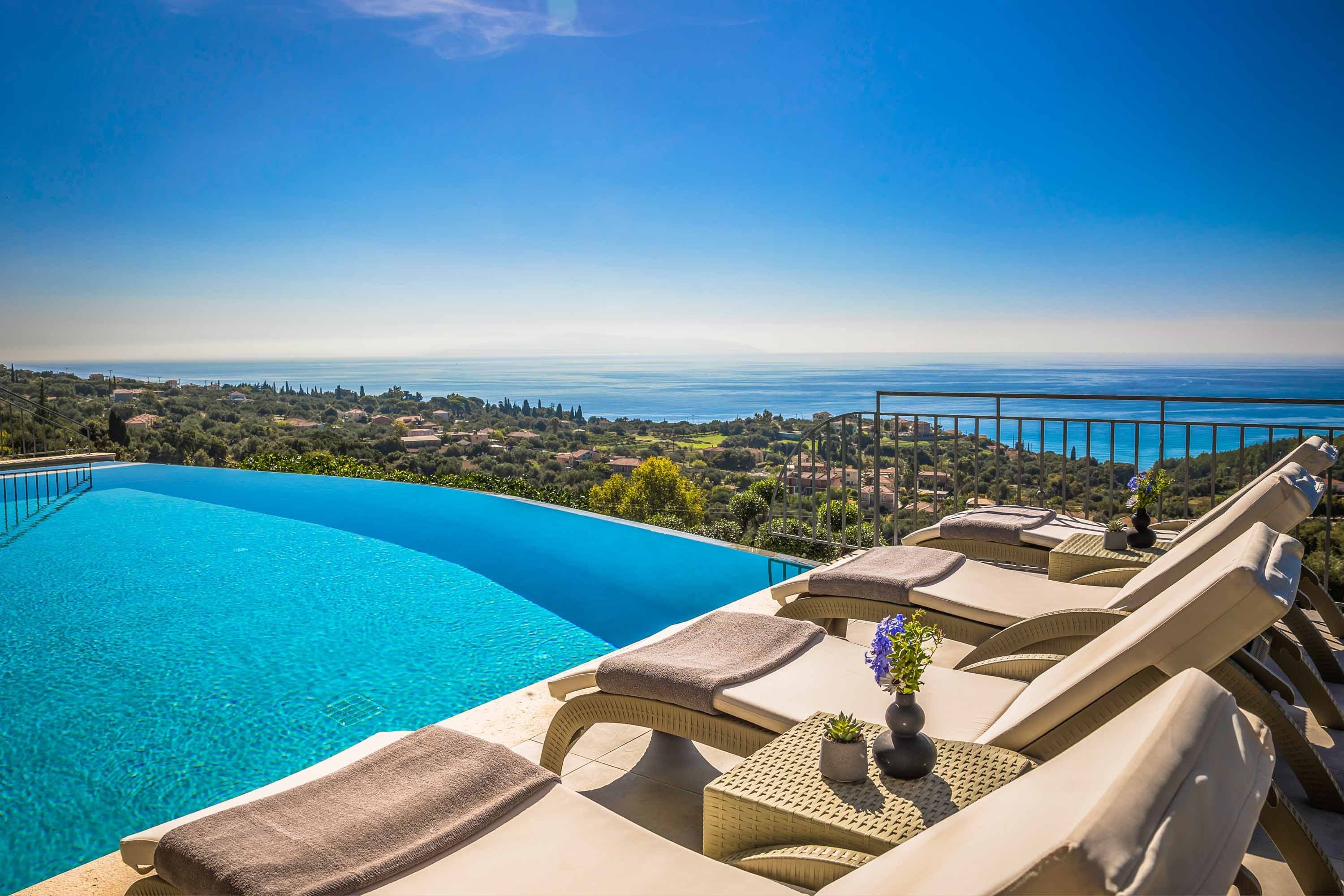 Villa Meltemi Livathos Livathos 15: Luxury 4-Bedroom Apartment with Infinity Pool and Sea Views, Kefallonia