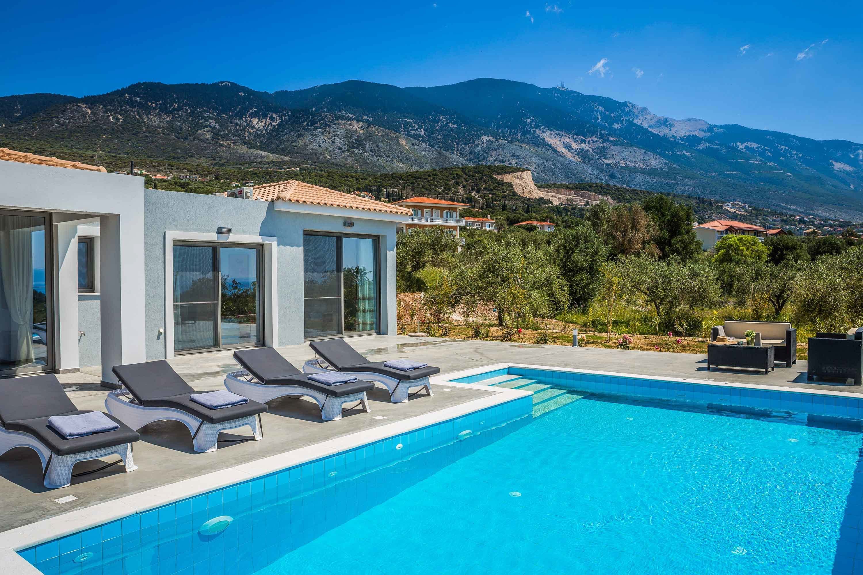 Villa Meltemi Livathos Livathos 4: Charming 2-Bedroom Apartment with Seaview and Pool, Livathos