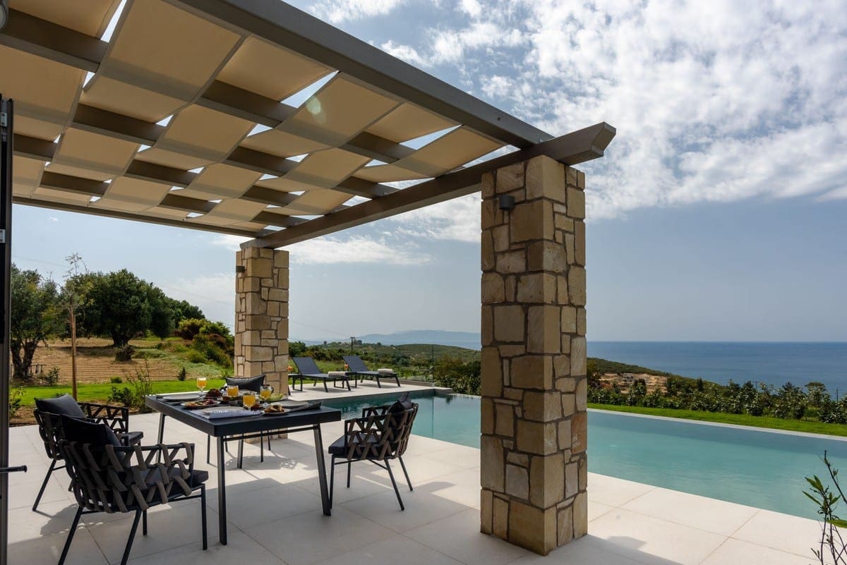 Villa Meltemi Livathos Livathos 9: Luxury 3-Bedroom Villa with Infinity Pool and Sea View, Kefallonia