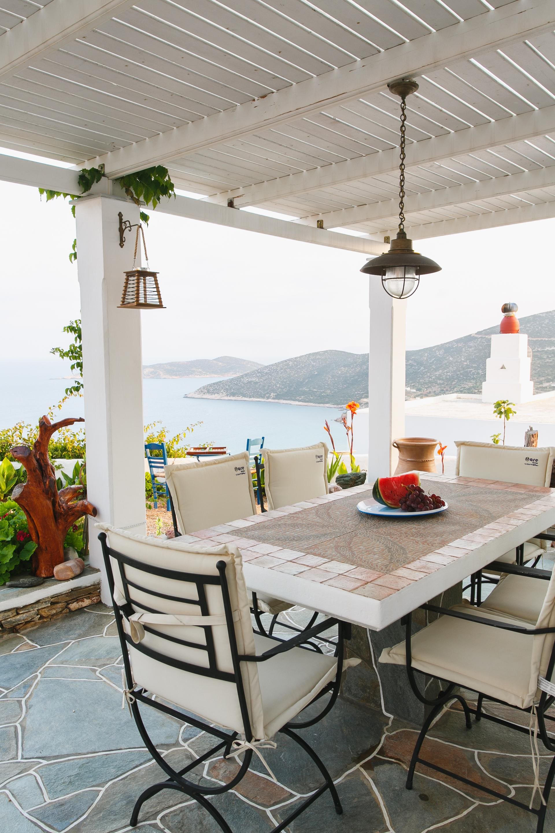 Villa Meltemi Milos Sifnos: Luxury 2-Bedroom Apartment with Pool and Seaview, Sifnos