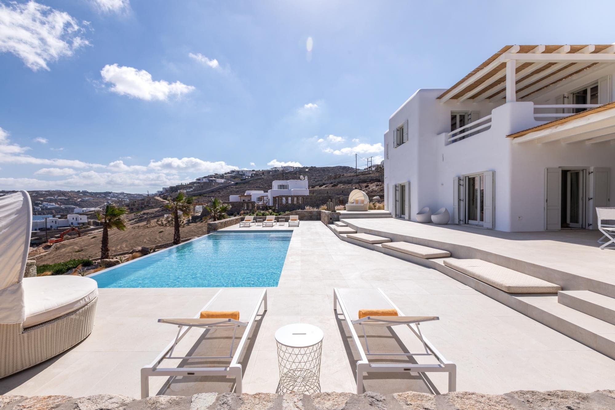 Villa Meltemi Mykonos Agios Ioannis: Luxury 6-Bedroom Apartment with Infinity Pool and Seaviews, Agios Ioannis