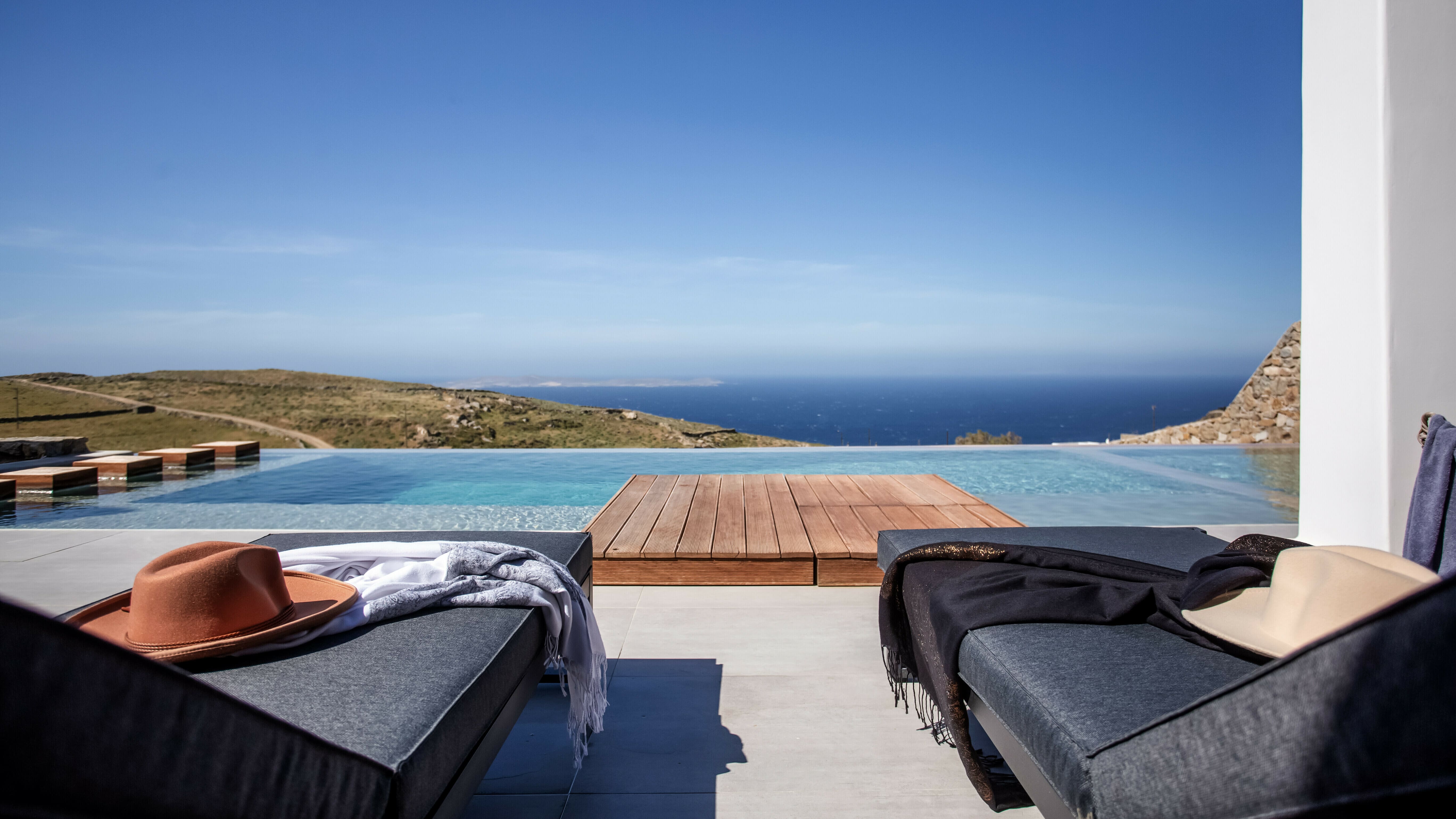 Villa Meltemi Mykonos Faros Armenistis 3: Luxury 6-Bedroom Villa with Pool and Sea Views, Mykonos