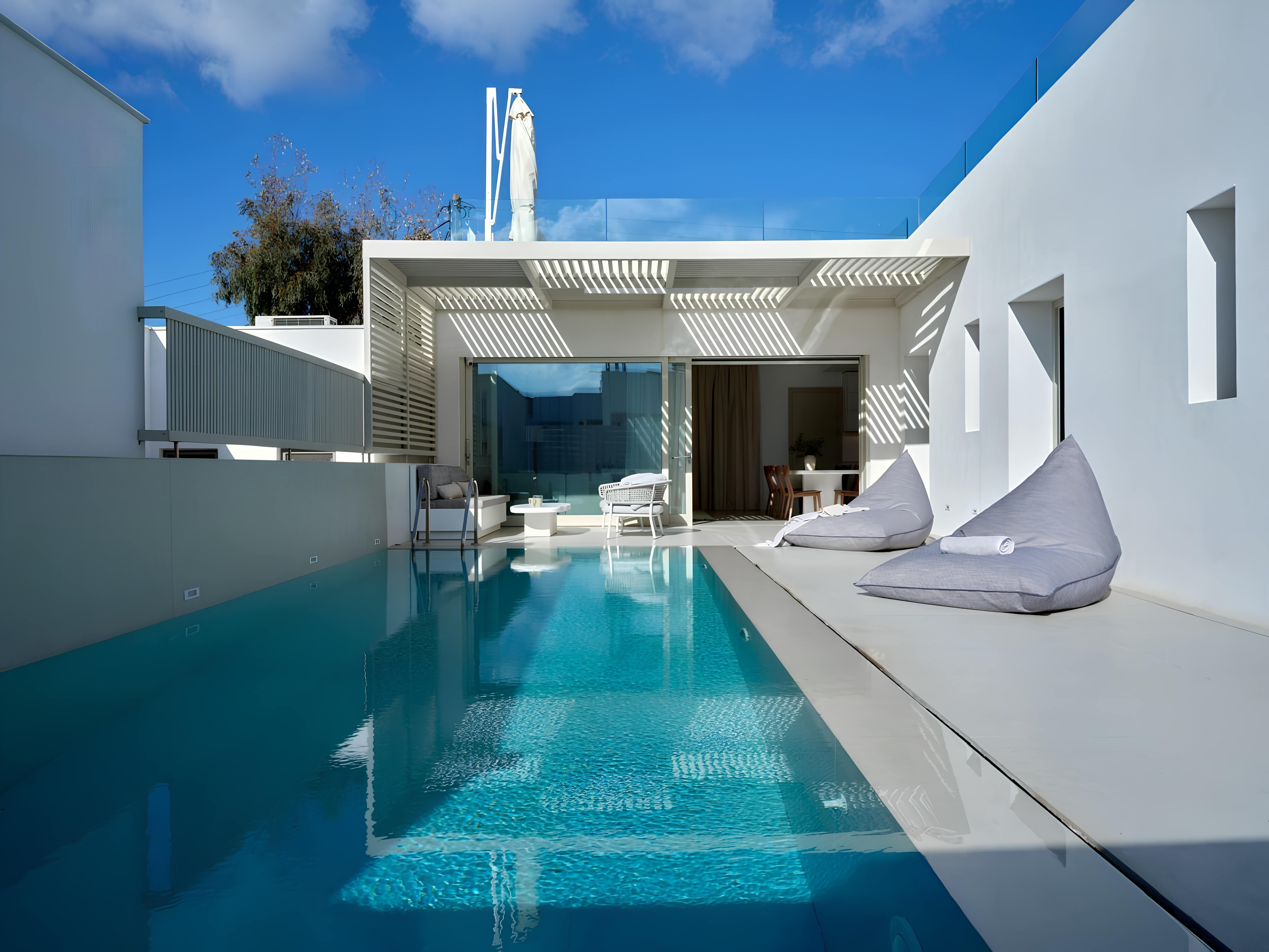 Villa Meltemi Naousa: Elegant 5-Bedroom Villa with Pool and Sea Views, Paros