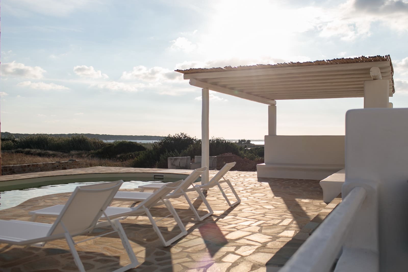 Villa Meltemi Naxos Naxos 30: Spacious 4-Bedroom Apartment with Pool and Sea Views, Naxos