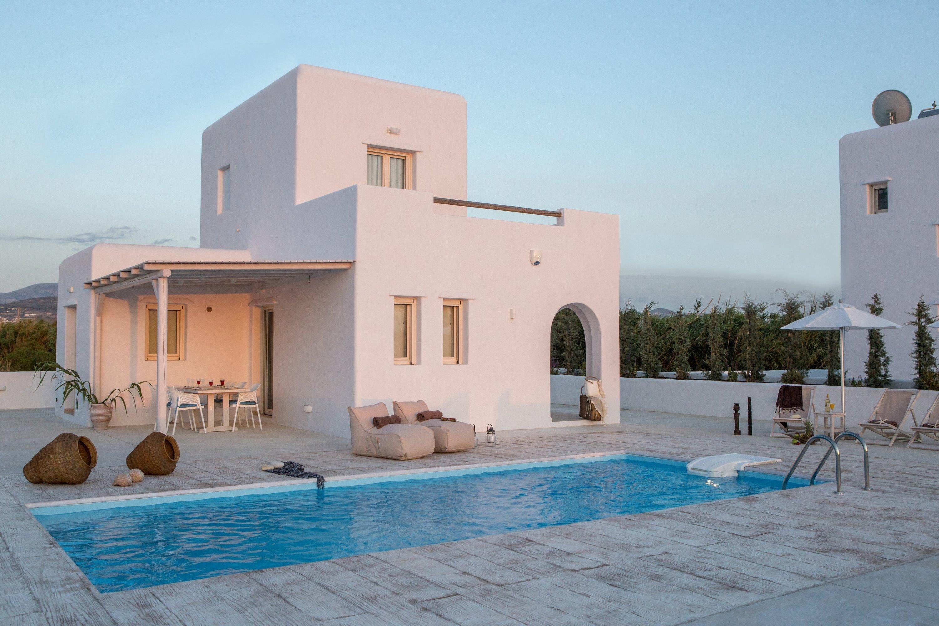 Villa Meltemi Naxos Naxos 37: Luxury 2-Bedroom Apartment with Private Pool, Naxos
