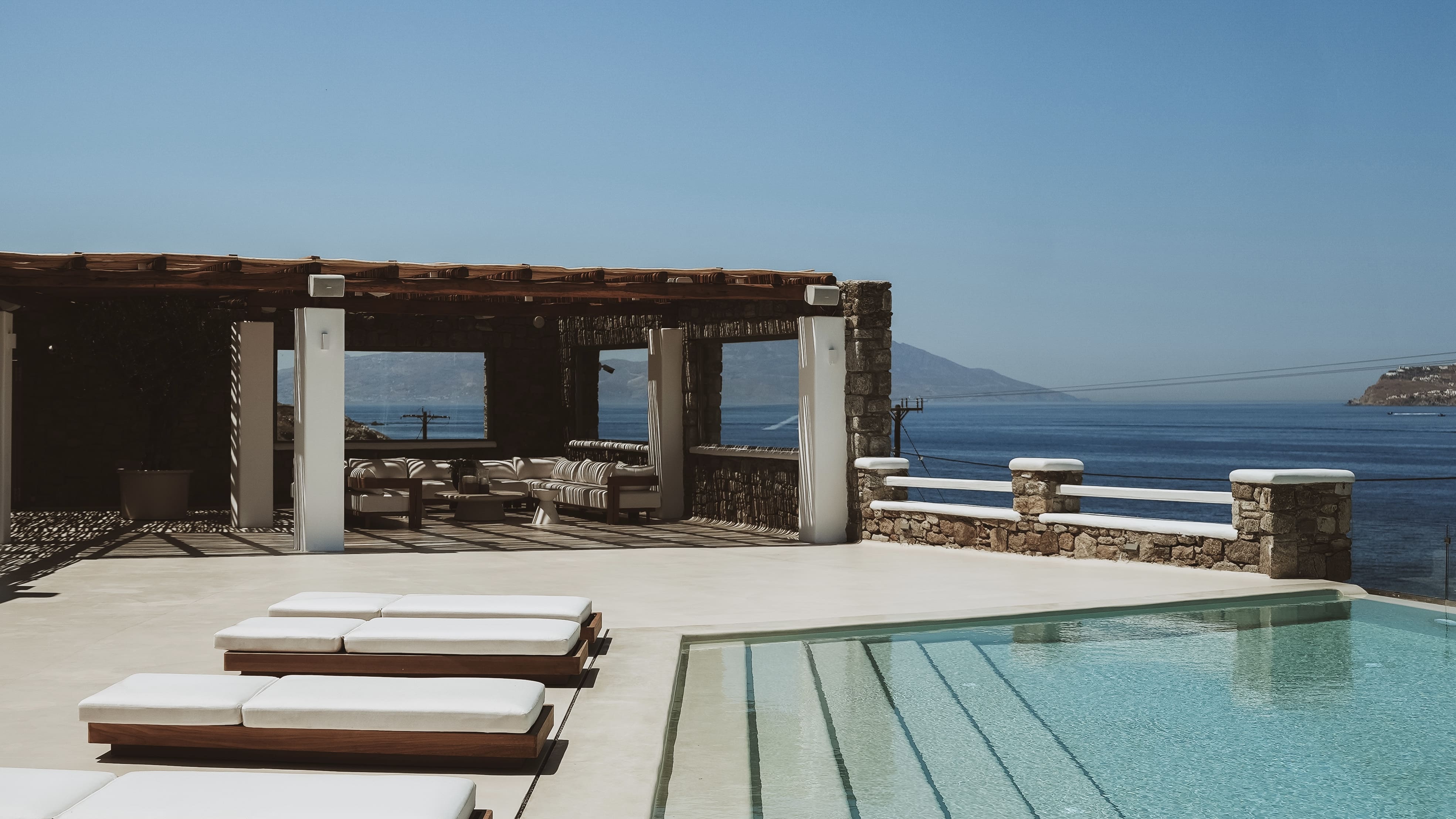 Villa Meltemi Ornos Ornos 4: Spacious 10-Bedroom Villa with Seaview and Pool, Mykonos