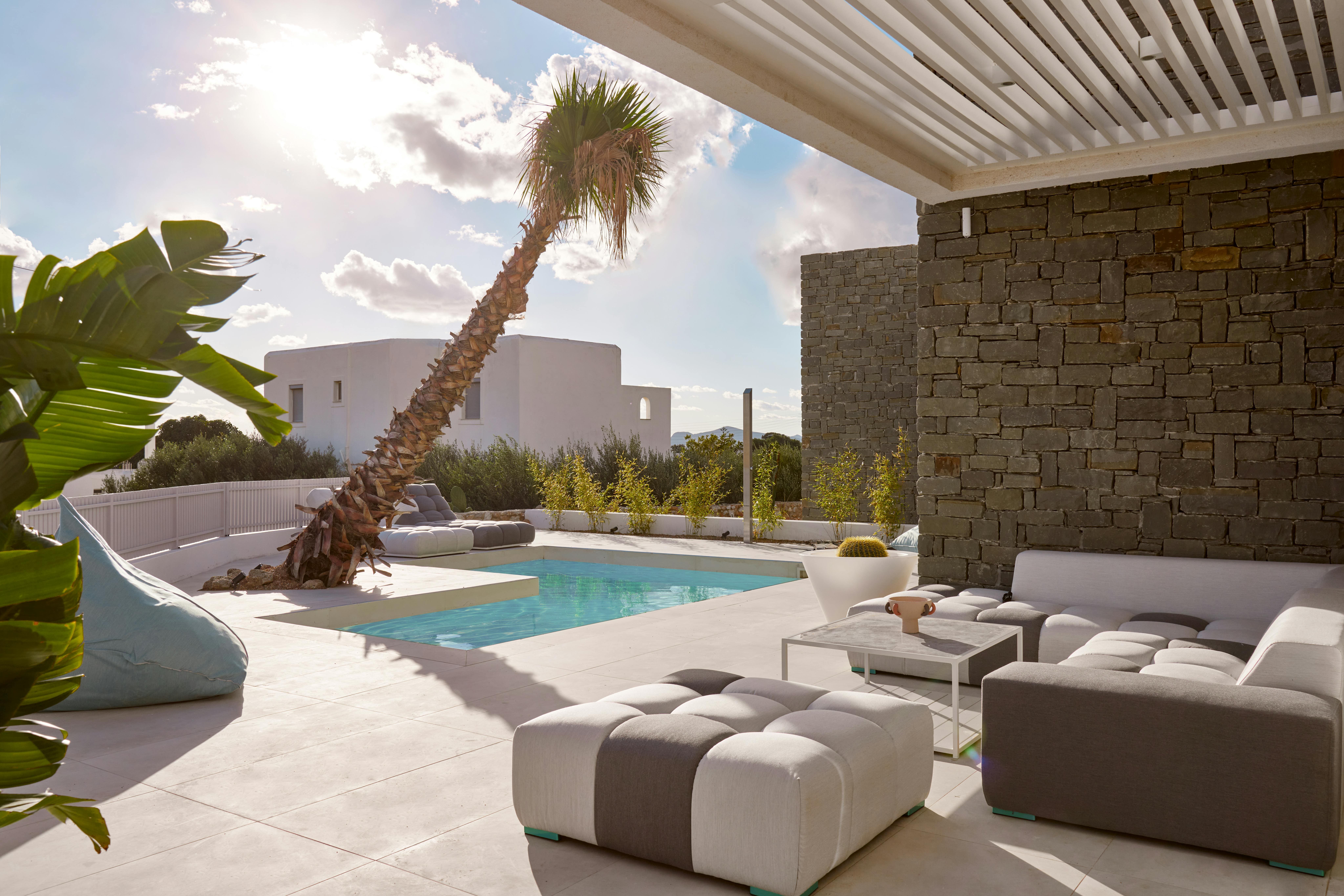 Villa Meltemi Paros Paros 17: Luxury 3-Bedroom Villa with Seaview and Pool, Paros