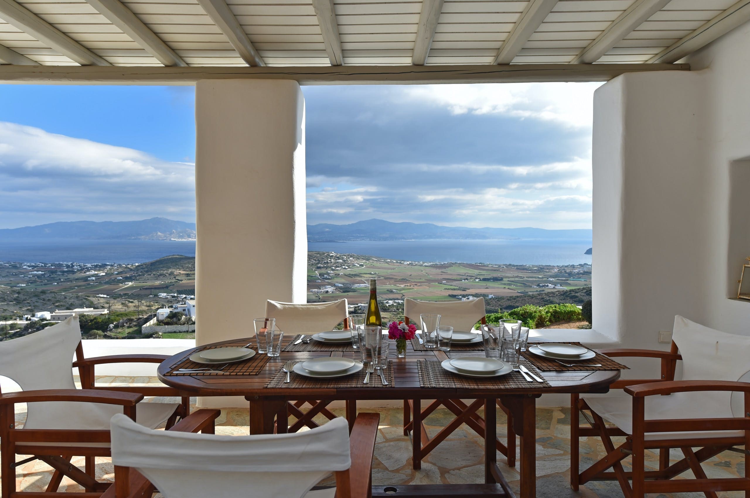 Villa Meltemi Paros Paros 42: 5-Bedroom Luxury Apartment with Infinity Pool and Sea Views, Paros