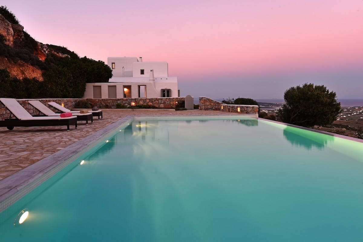Villa Meltemi Paros Paros 59: Luxury 12-Bedroom Apartment with Pool and Sea Views, Paros