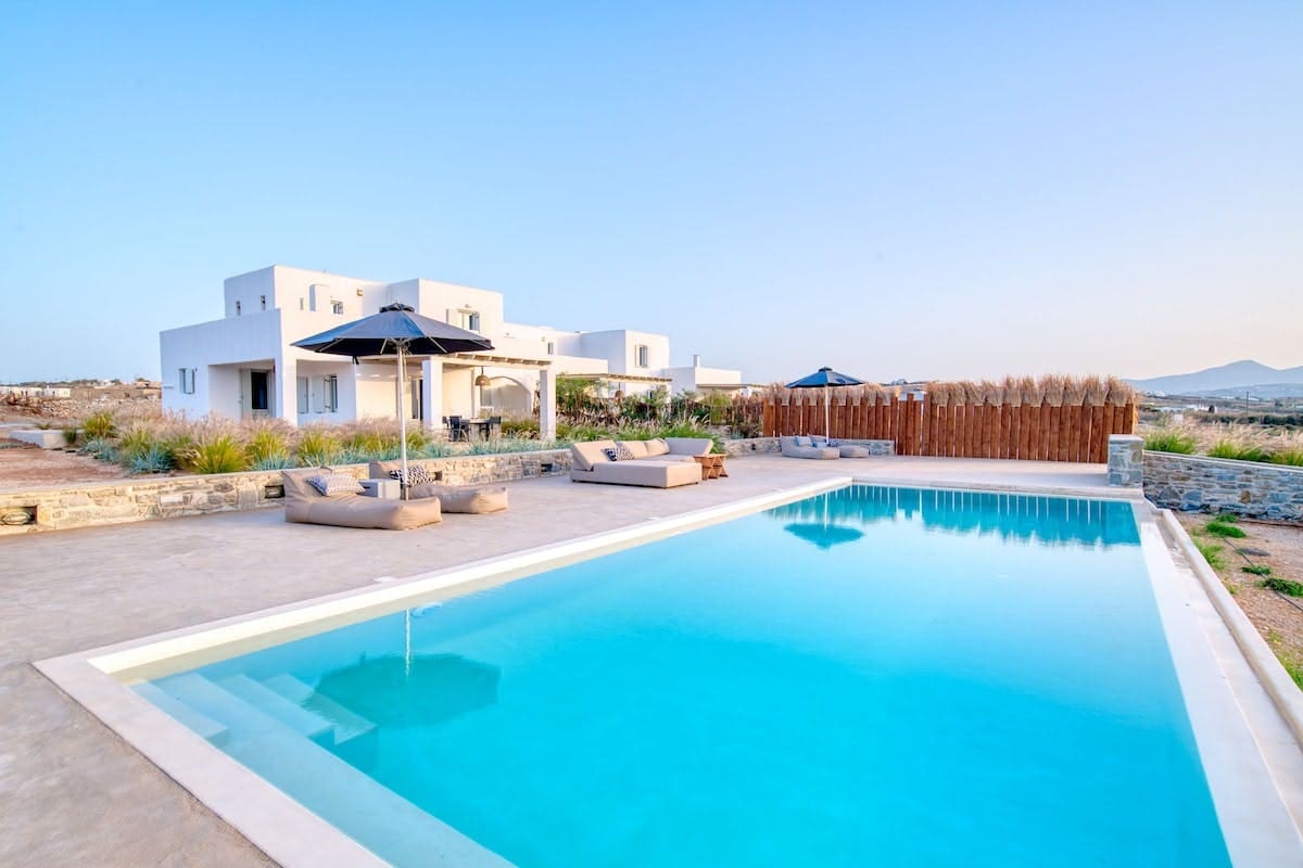 Villa Meltemi Paros Paros 65: Luxury 5-Bedroom Beachfront Apartment with Pool, Paros