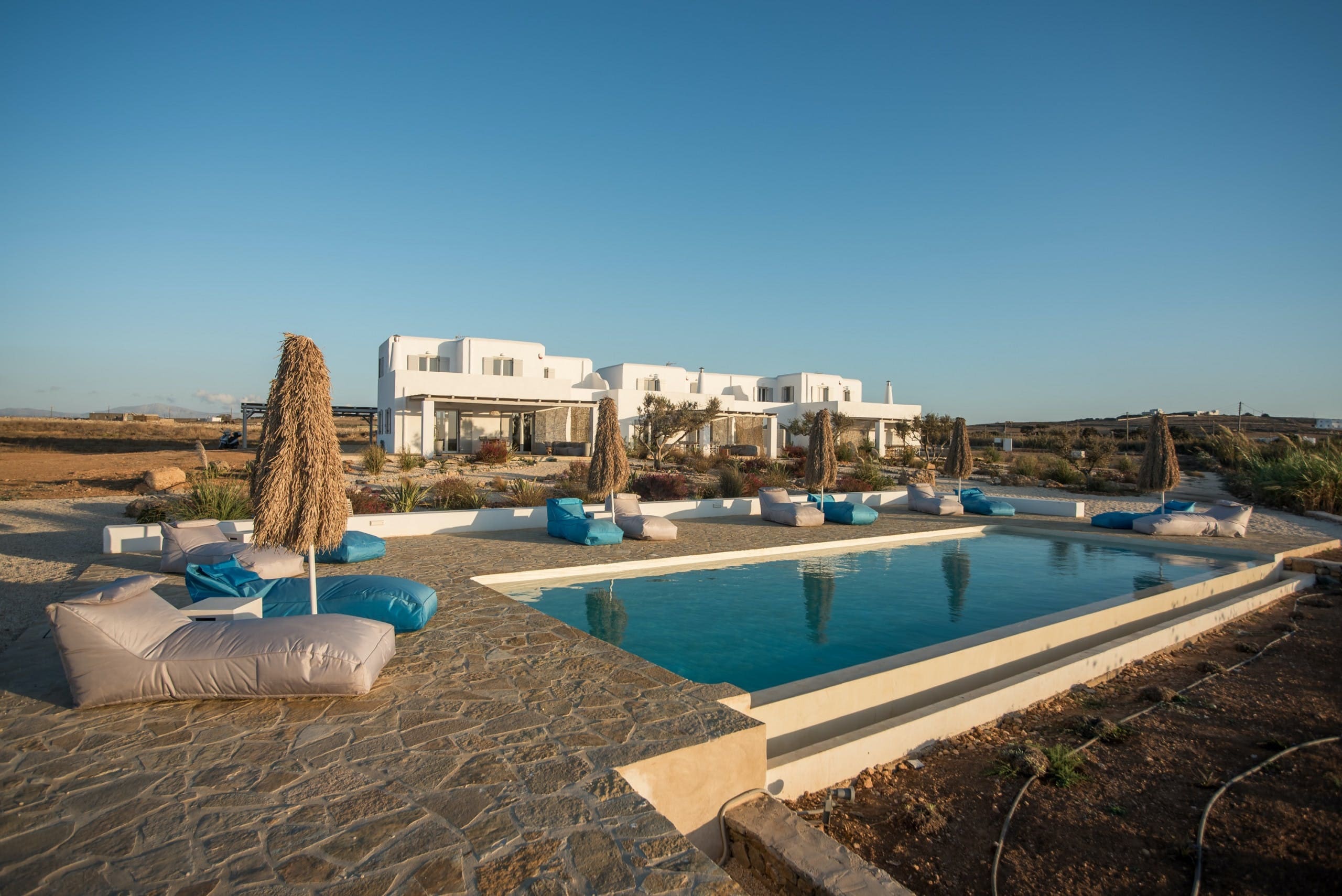 Villa Meltemi Paros Paros 67: Stunning 4-Bedroom Apartment with Shared Pool and Sea Views, Paros