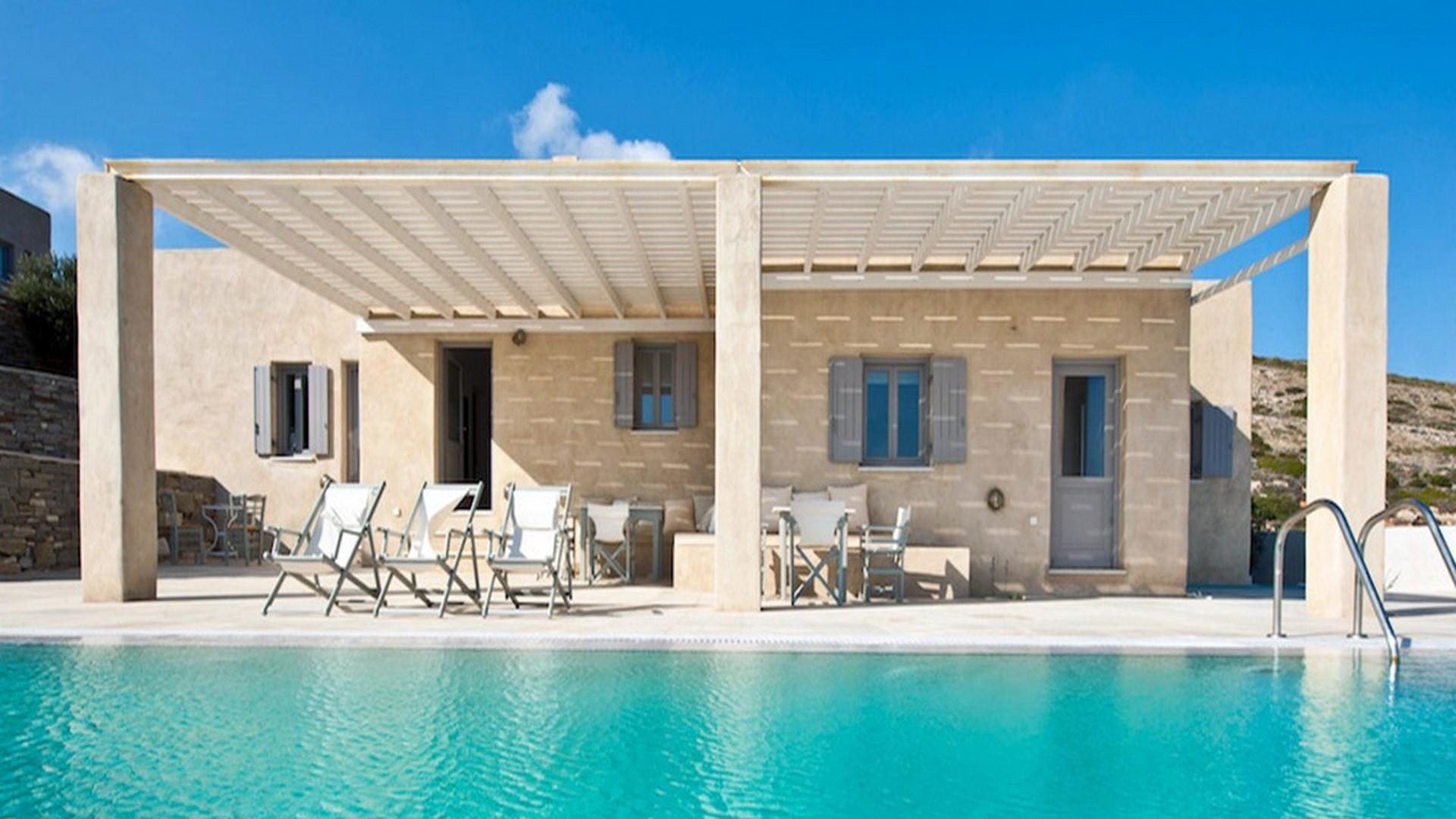 Villa Meltemi Paros Paros 68: Luxury 5-Bedroom Villa with Seaview and Pool, Paros