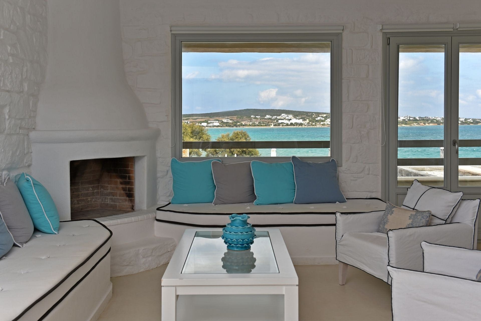 Villa Meltemi Paros Paros 88: Luxury 3-Bedroom Apartment with Seaview and Pool, Paros