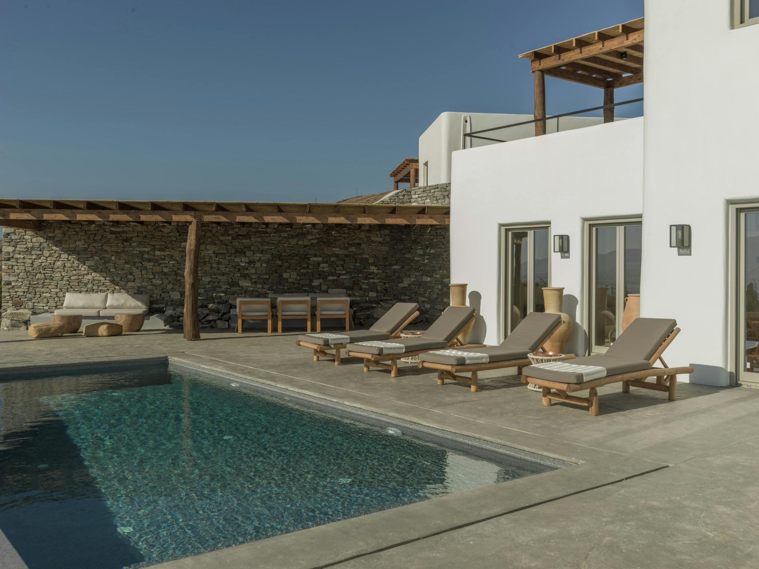 Villa Meltemi Paros Paros 94: 2-Bedroom Luxury Apartment with Seaview and Pool, Paros
