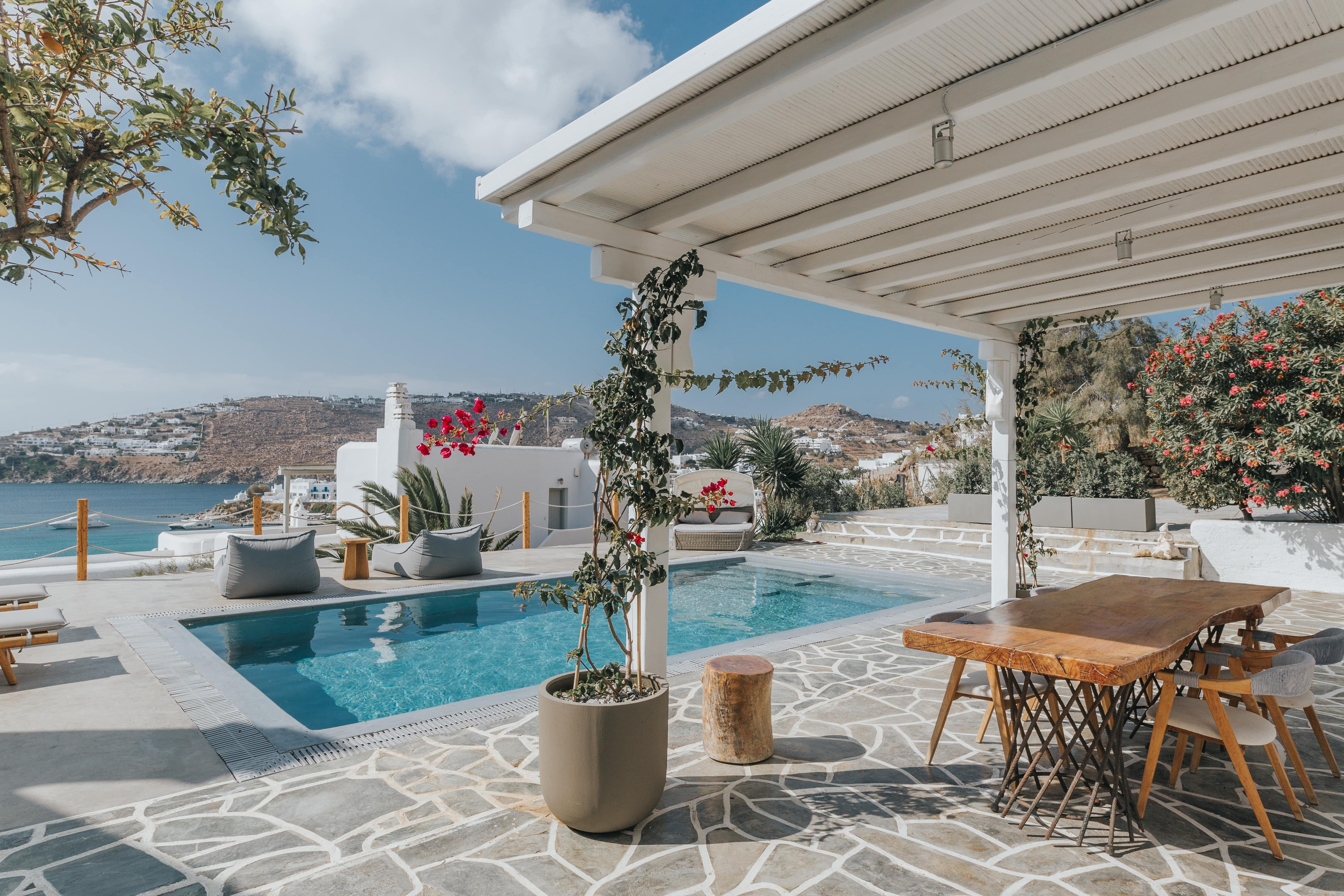 Villa Meltemi Platis: 4-Bedroom Luxury Apartment with Seaview and Pool, Platis Gialos Mykonos