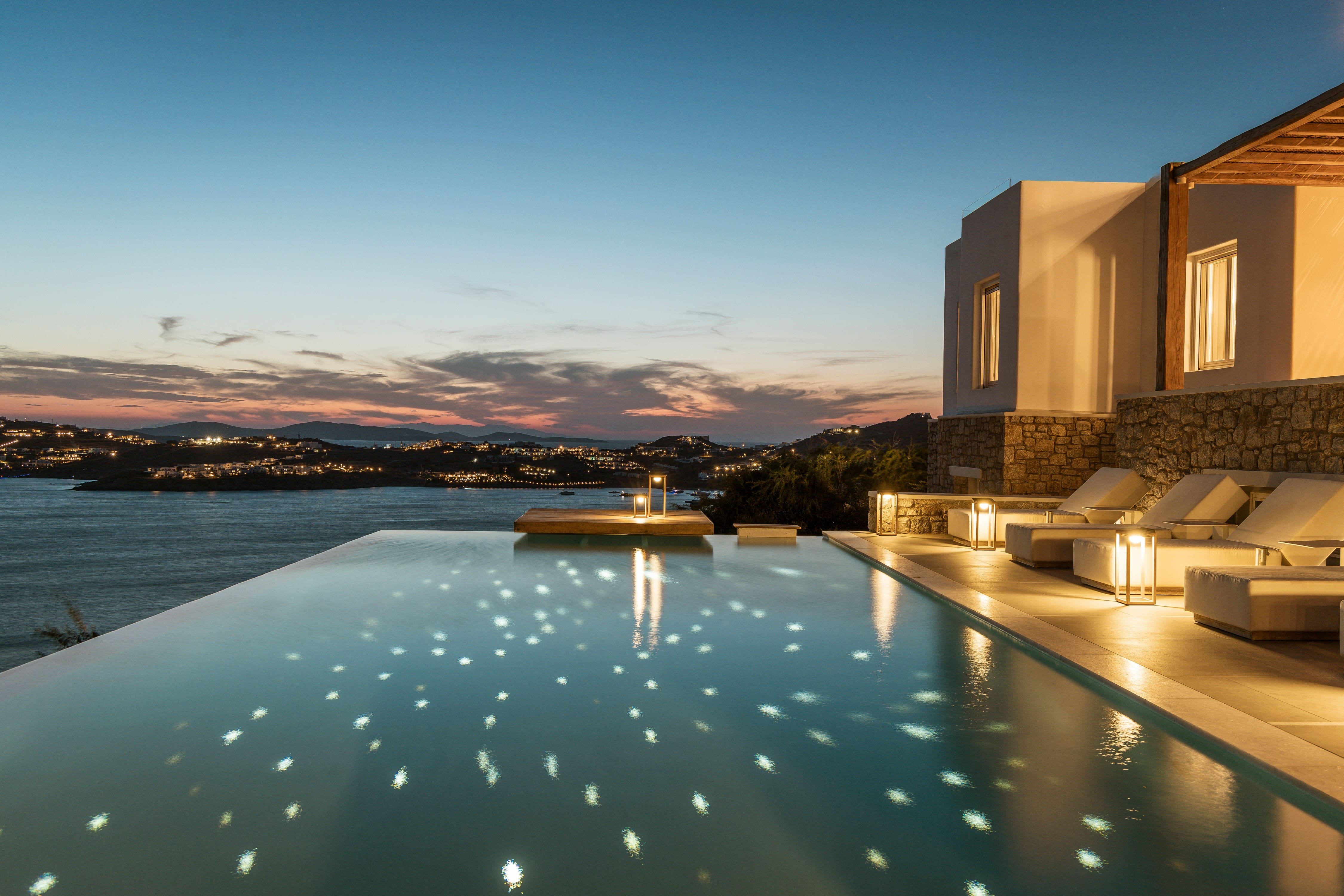Villa Meltemi Psarou Psarou 18: Opulent 6-Bedroom Apartment with Infinity Pool, Mykonos